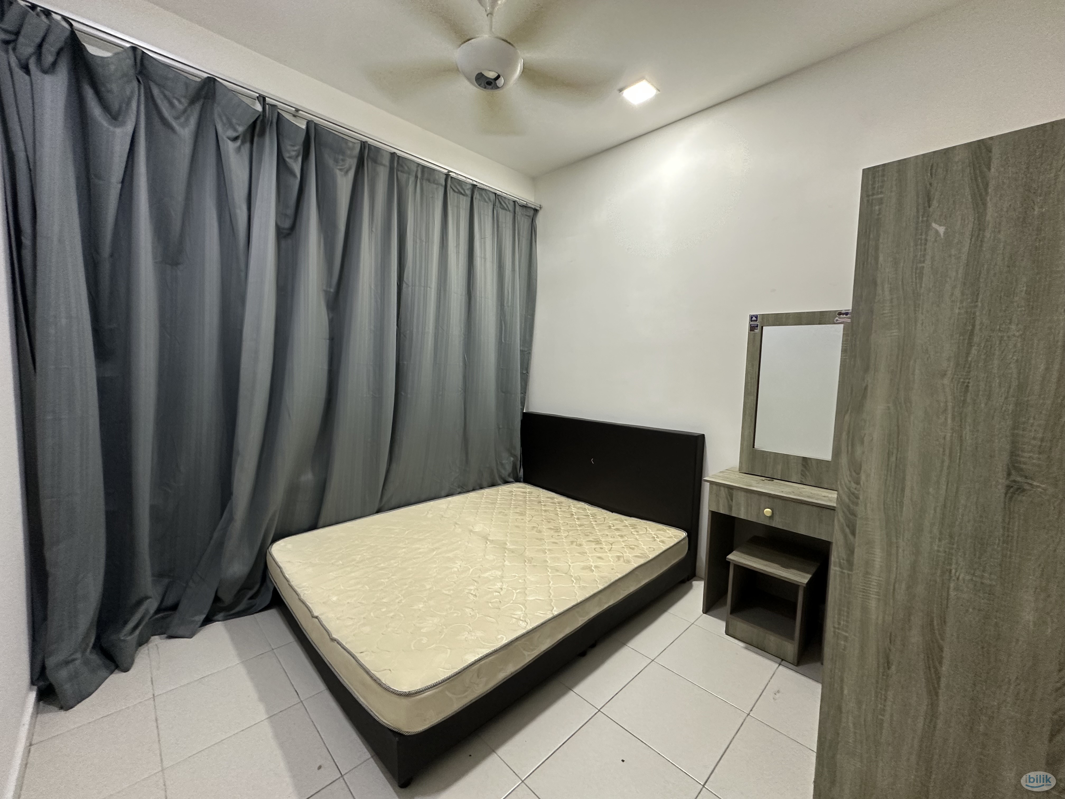 Middle Room at Damansara Damai, Petaling Jaya - Image 1