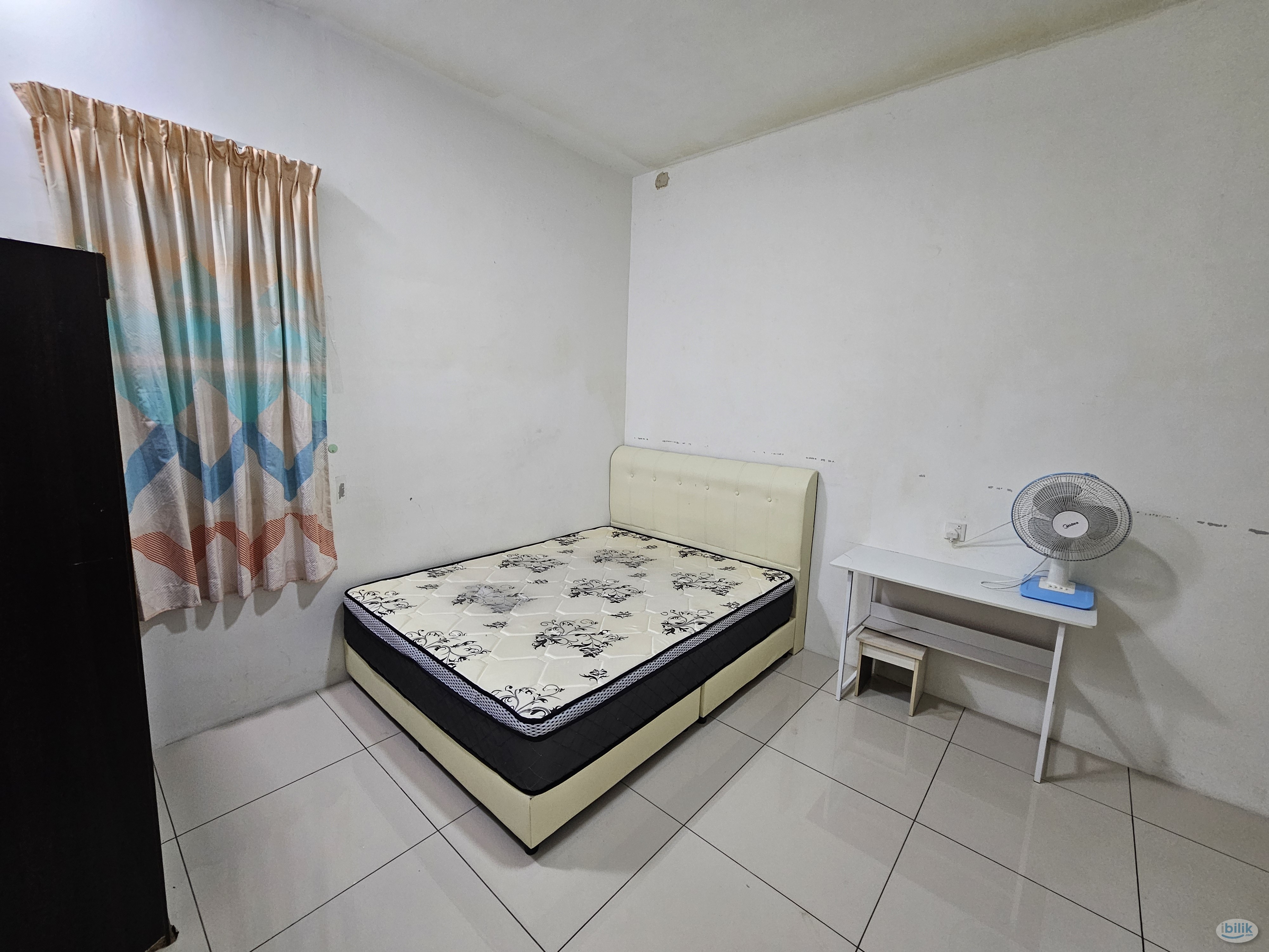 The Clover Aircond Middle Room Included Utilities RM590 - Image 1