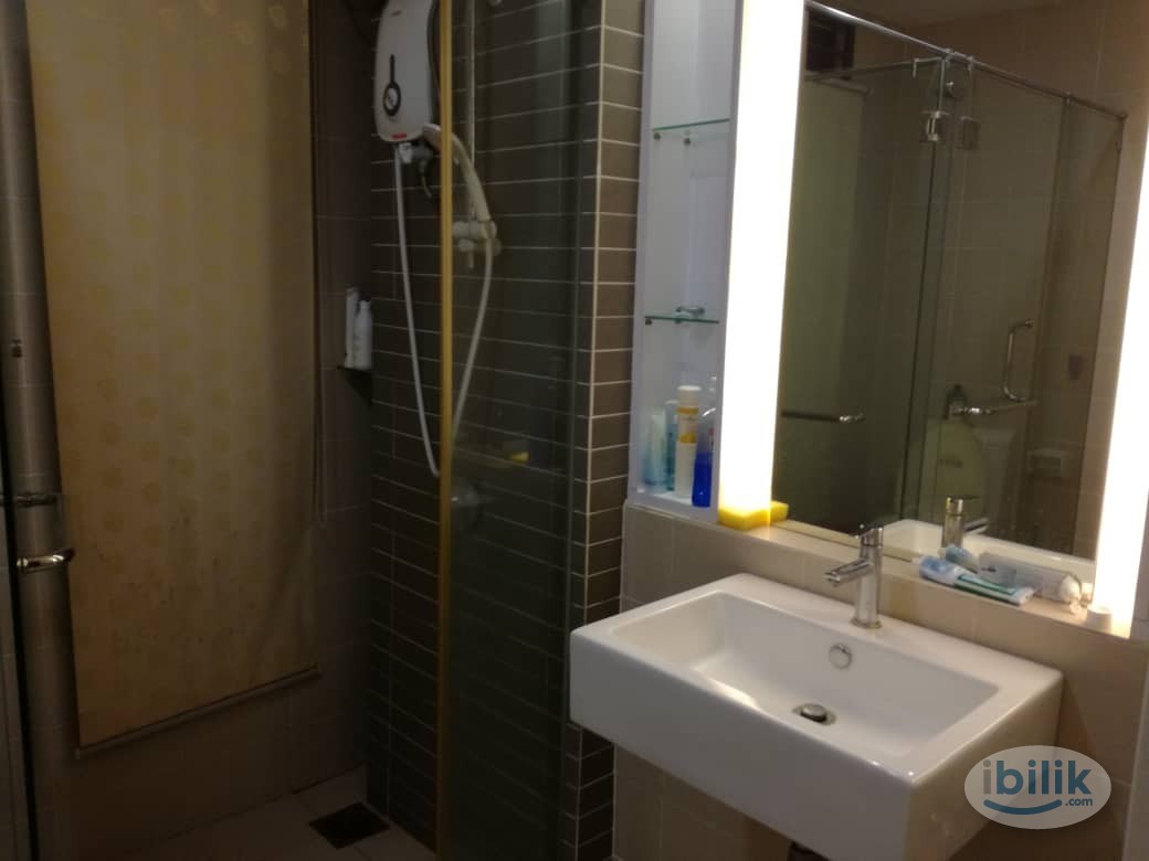 Master Room at Setia Alam, Shah Alam - Image 4
