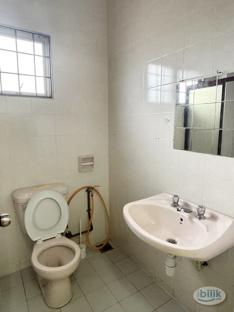 🔥Bandar Utama,BU10, Single Room🔥Fully Furnish NEW 10” Mattress Aircond Wardrobe Table Chair - Image 3