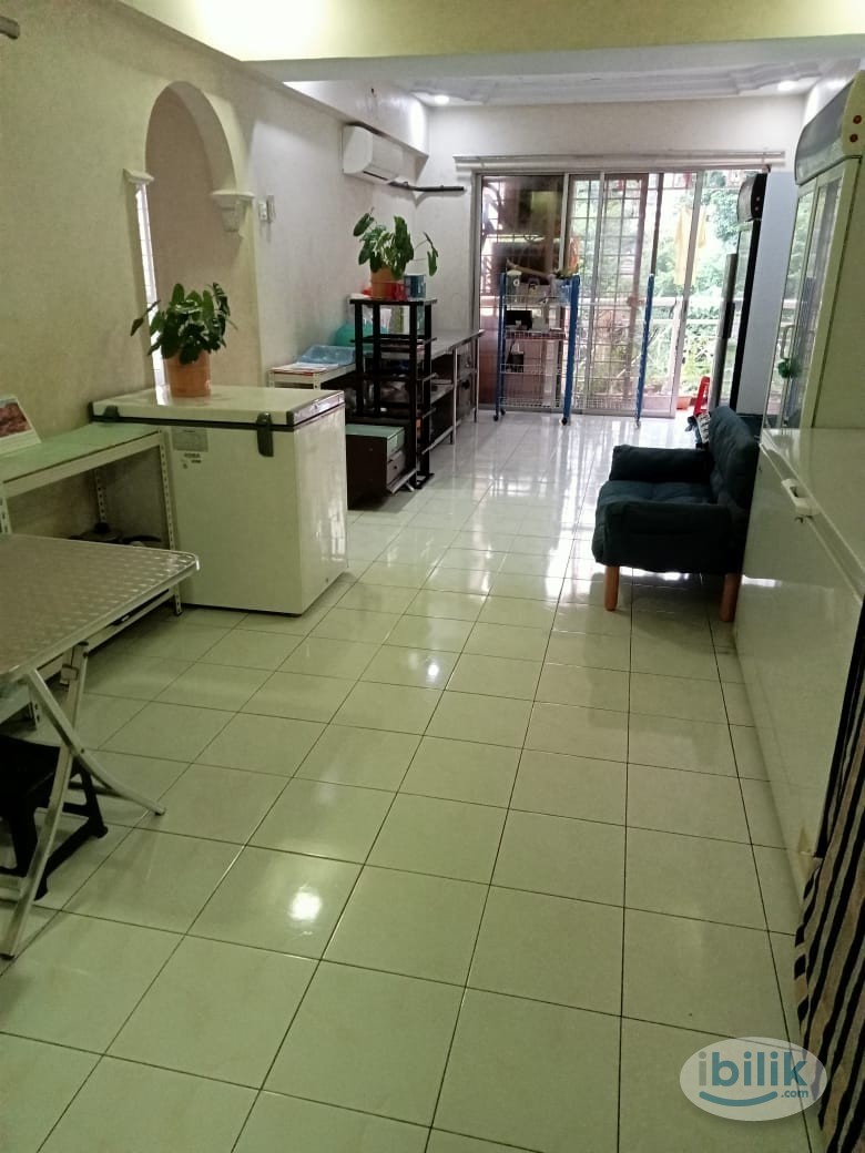 Master Room at Vista Saujana, Kepong - Image 4
