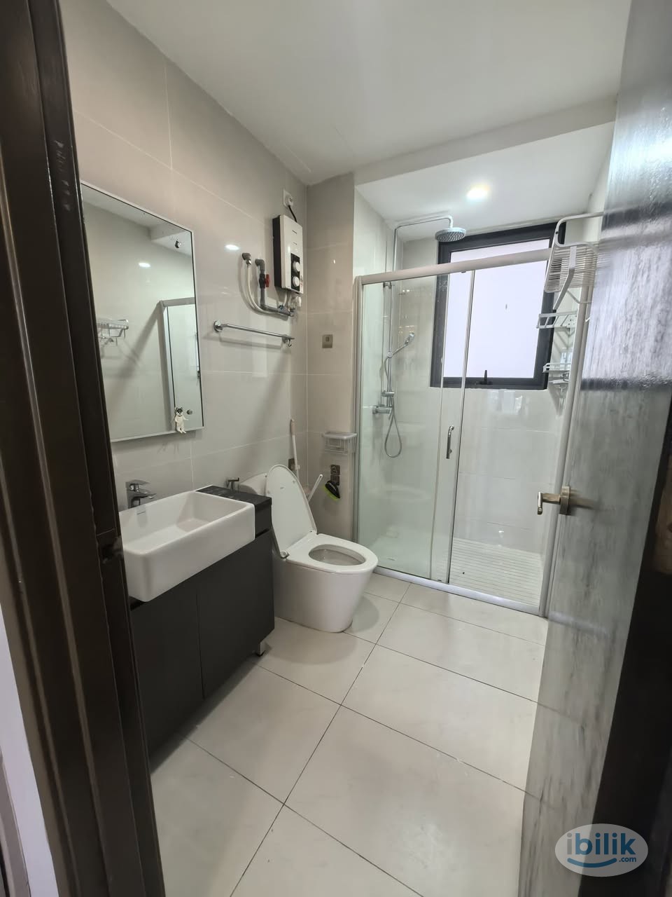 amberside country garden / danga bay JB / RM500 / fully furnish / low deposit / near bbu / jb town / ciq jb custom - Image 3