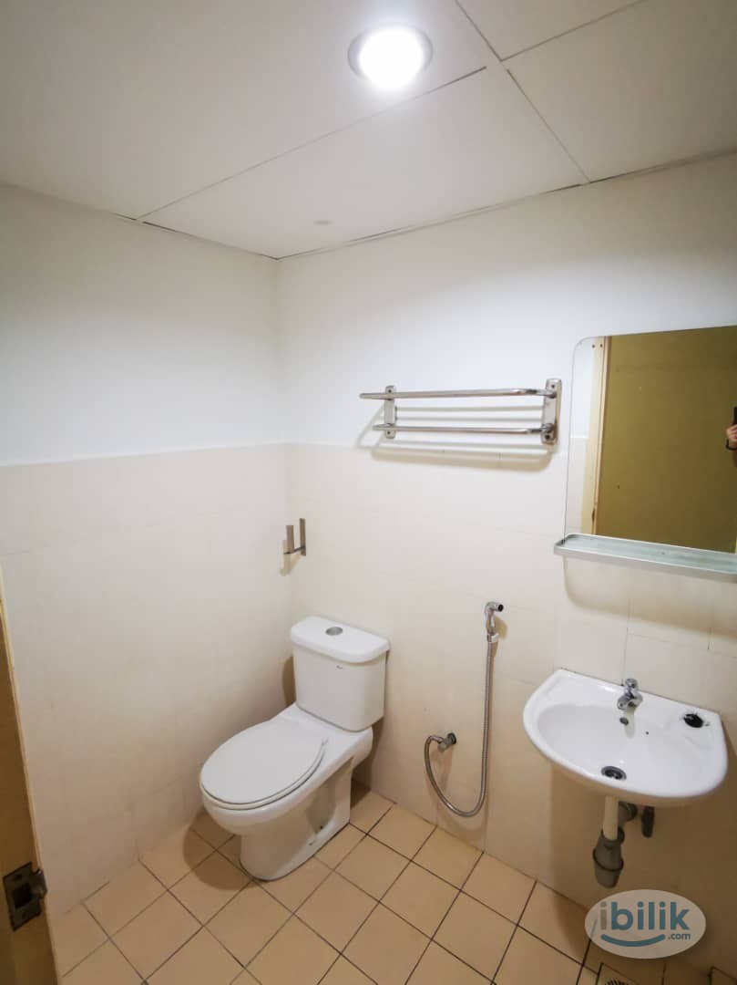 926Sqft Unit for Rent @Palm Spring Damansara - Image 4