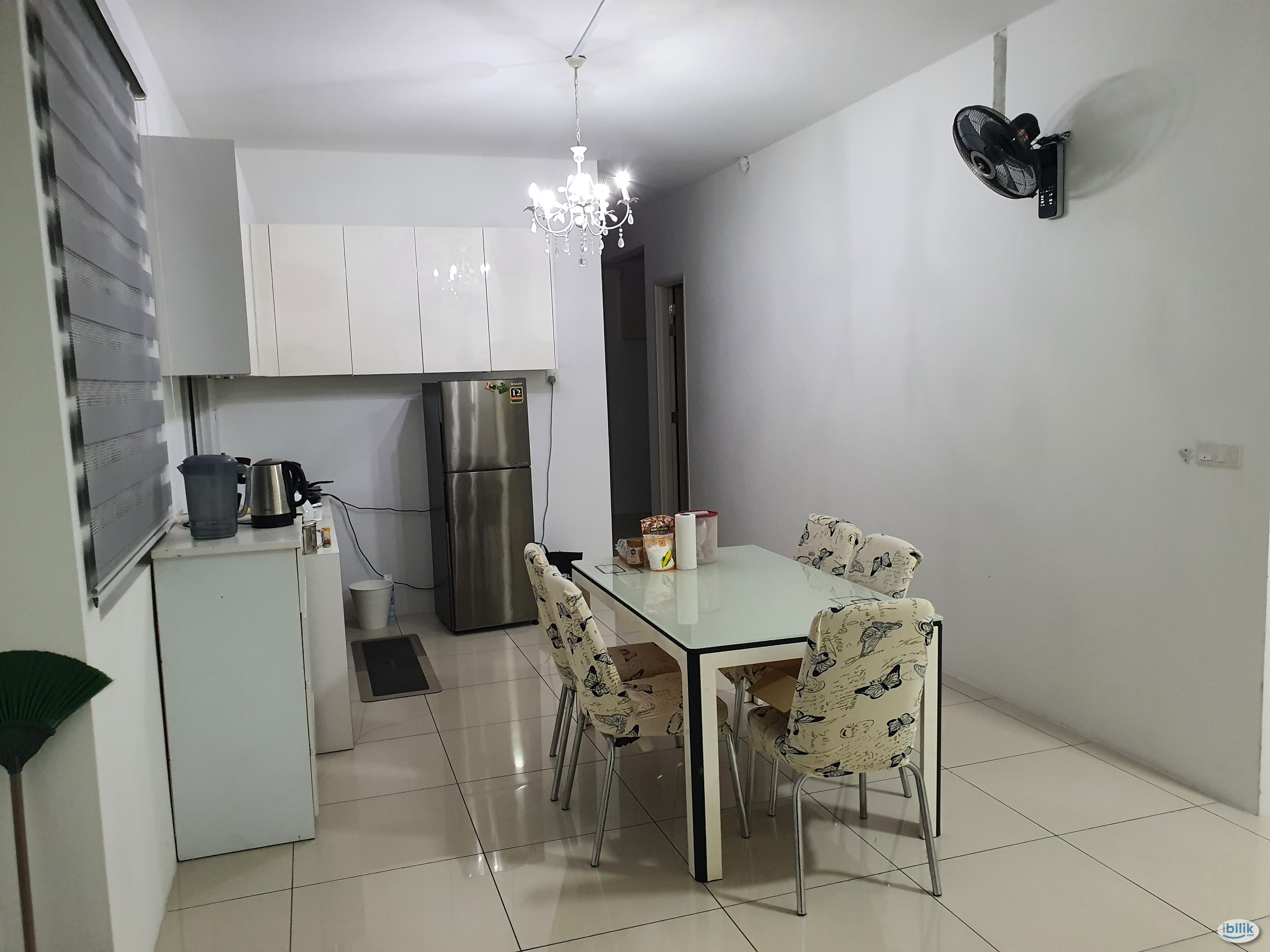 [Direct Owner] The Clovers Middle Room with Private Bathroom for Rent - Image 4