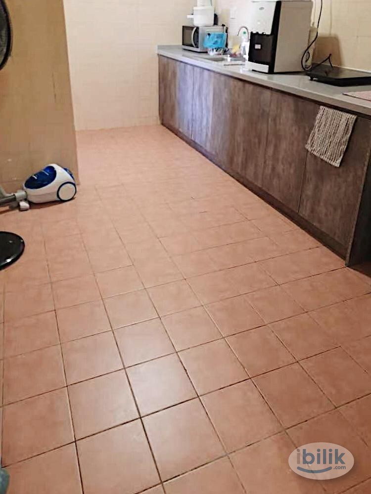 Palm Spring Damansara Medium Room Only for Clean Tidy Tenant - Image 5