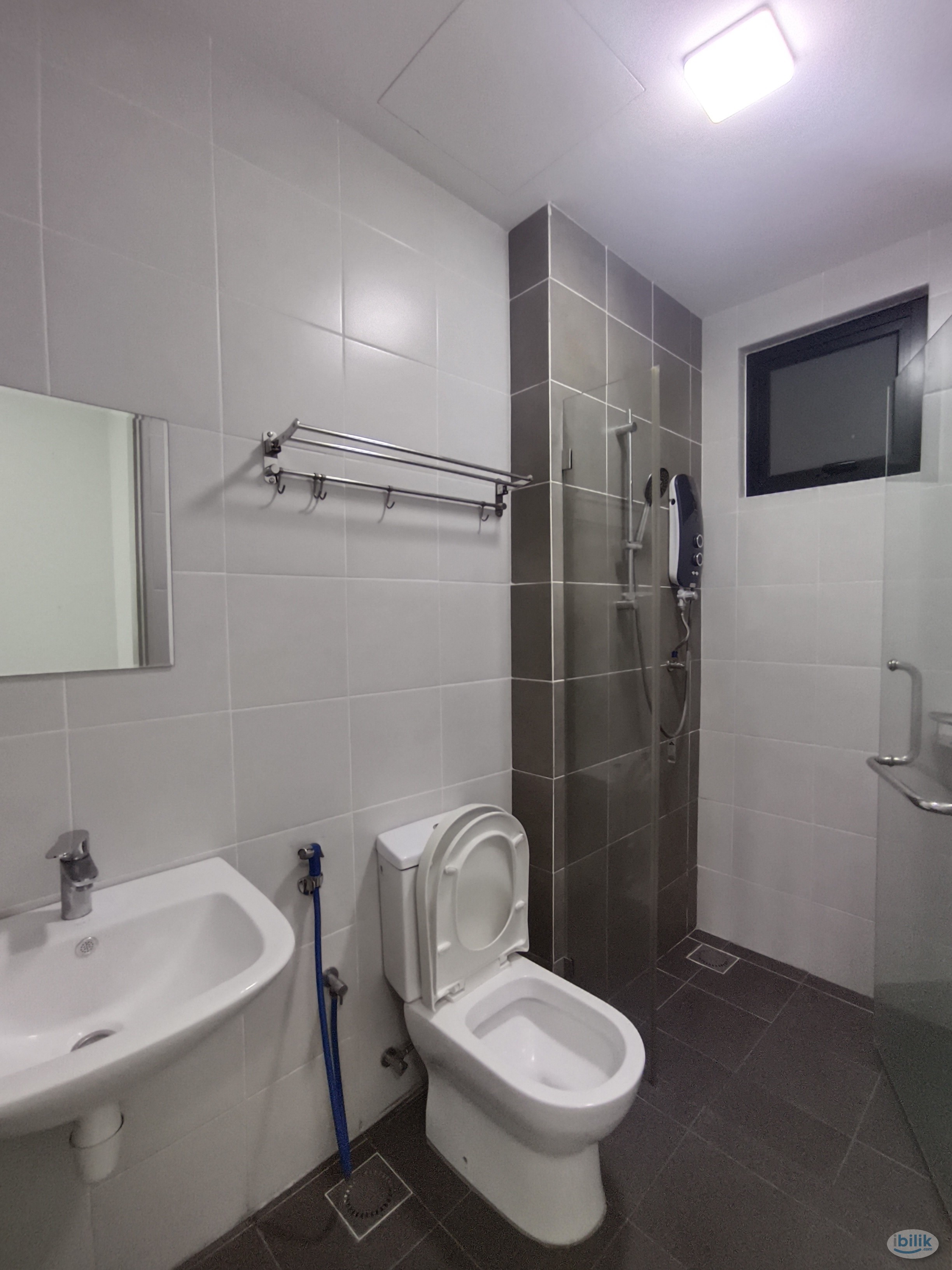 Middle Room at D'Sands Residence, Old Klang Road - Image 3