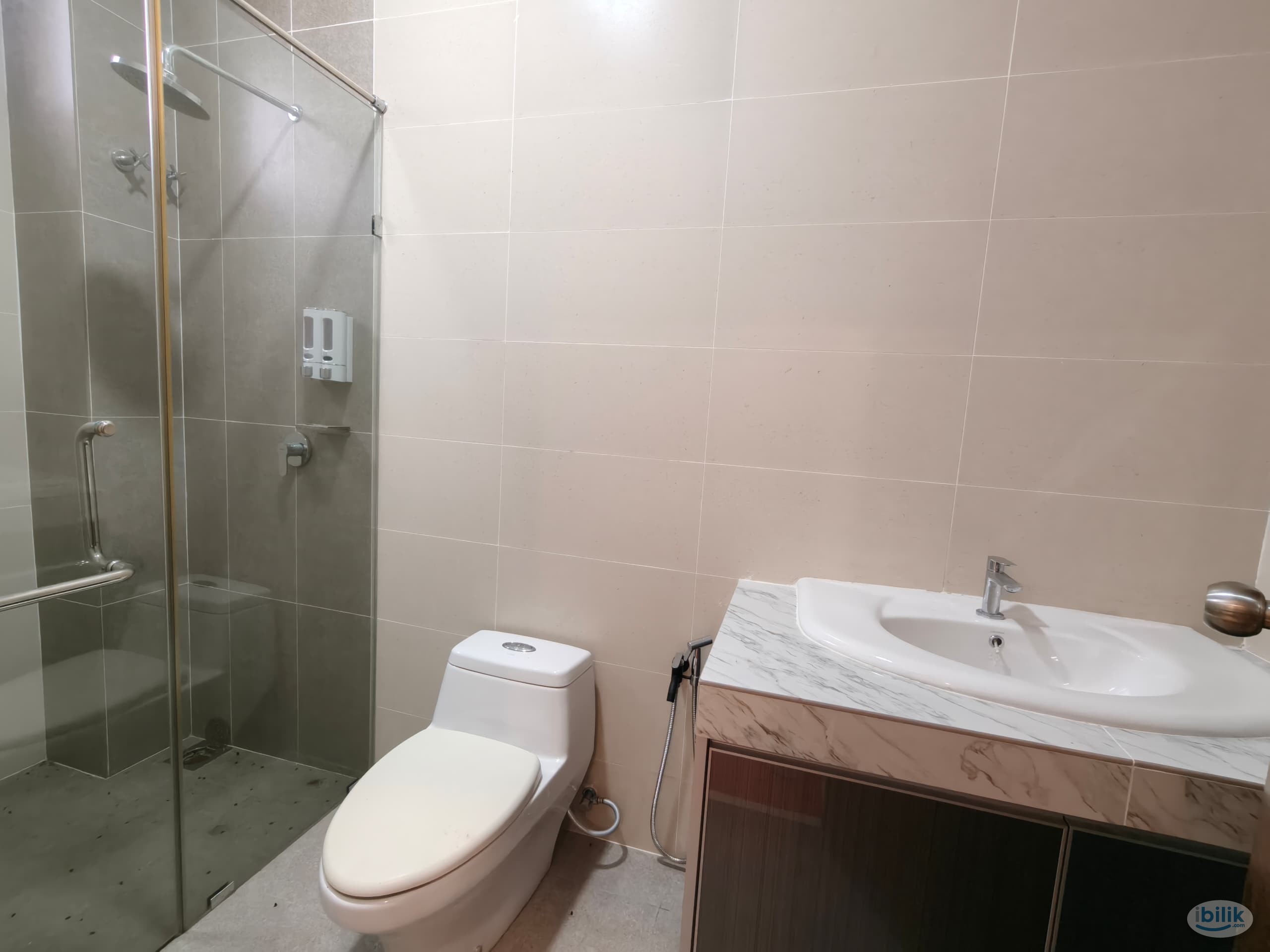 Middle Room at Melaka International Trade Centre, Ayer Keroh - Image 3