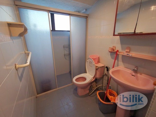 Single Room at Taman Sungai Besi Indah, Seri Kembangan - Image 2