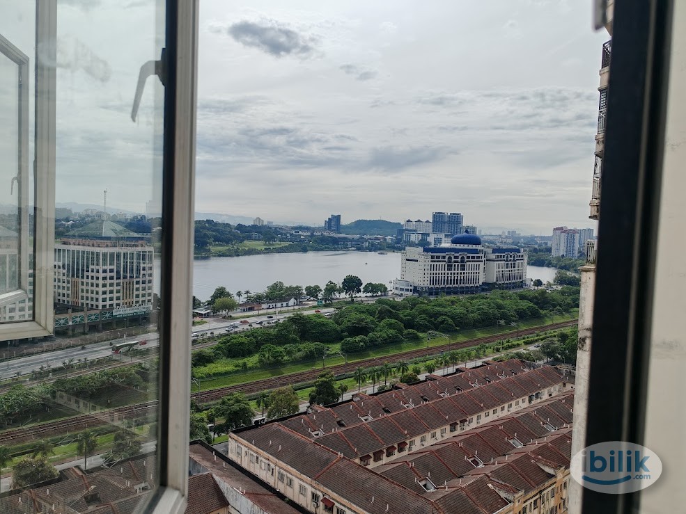 Master Room at Serdang Skyvillas, Seri Kembangan - Image 2