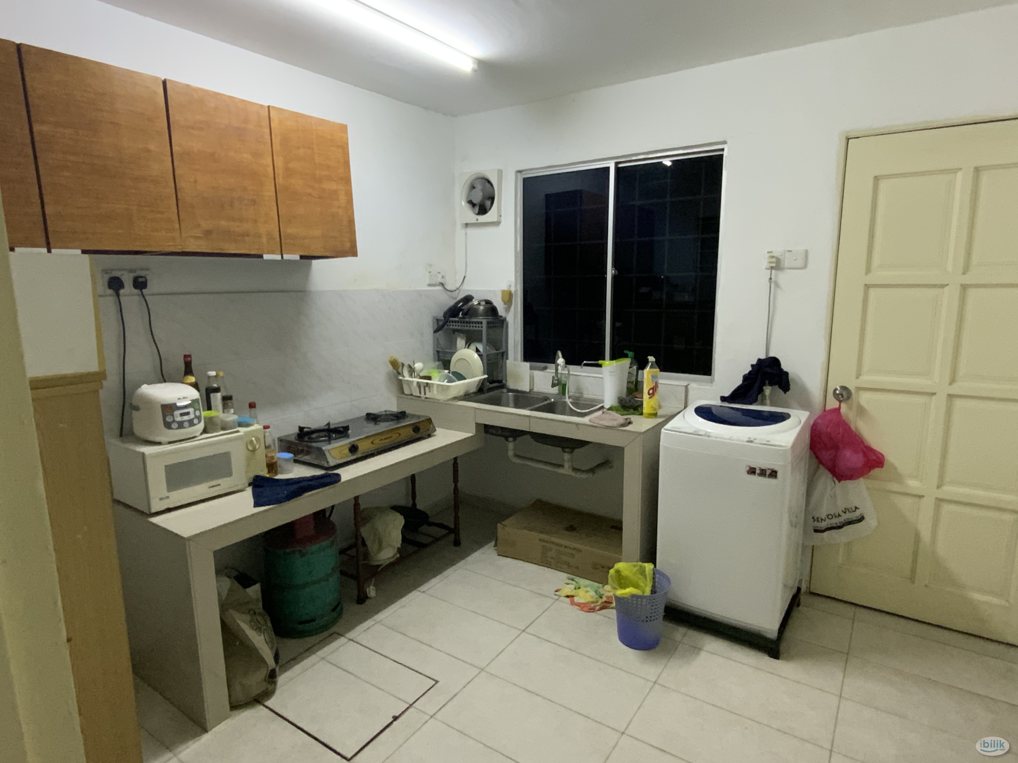 Middle Room at Kelana Jaya, Petaling Jaya - Image 2