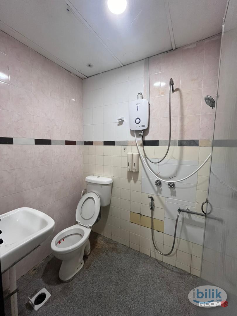 🔥10 Min to CIQ and KSL 🔥- Affordable room, fully furnished, ATTACHED private toilet and NO Deposit needed🥰🌟 - Image 2