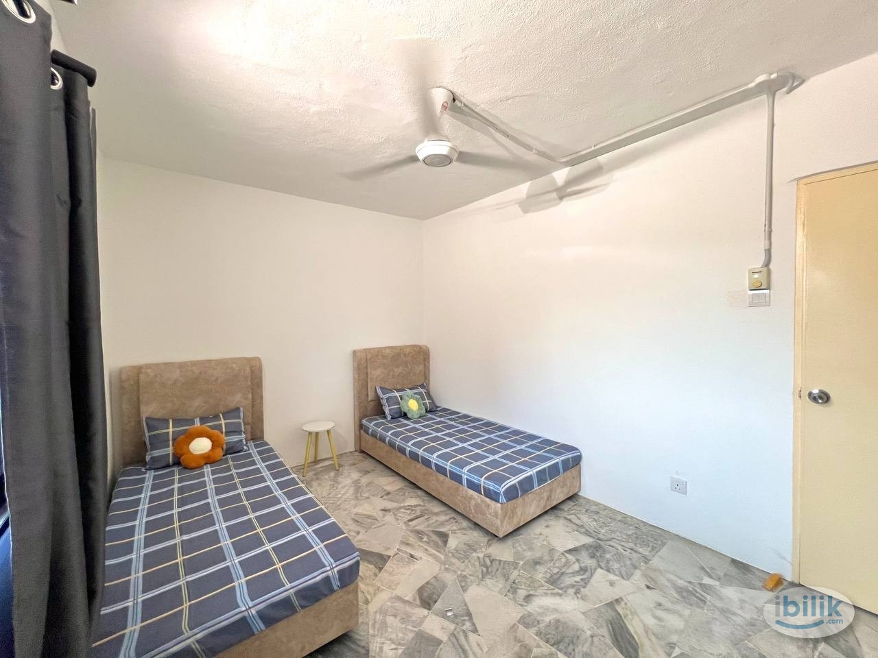 Female Middle Room Near Tun Razak Exchange, Jalan Imbi - Image 2