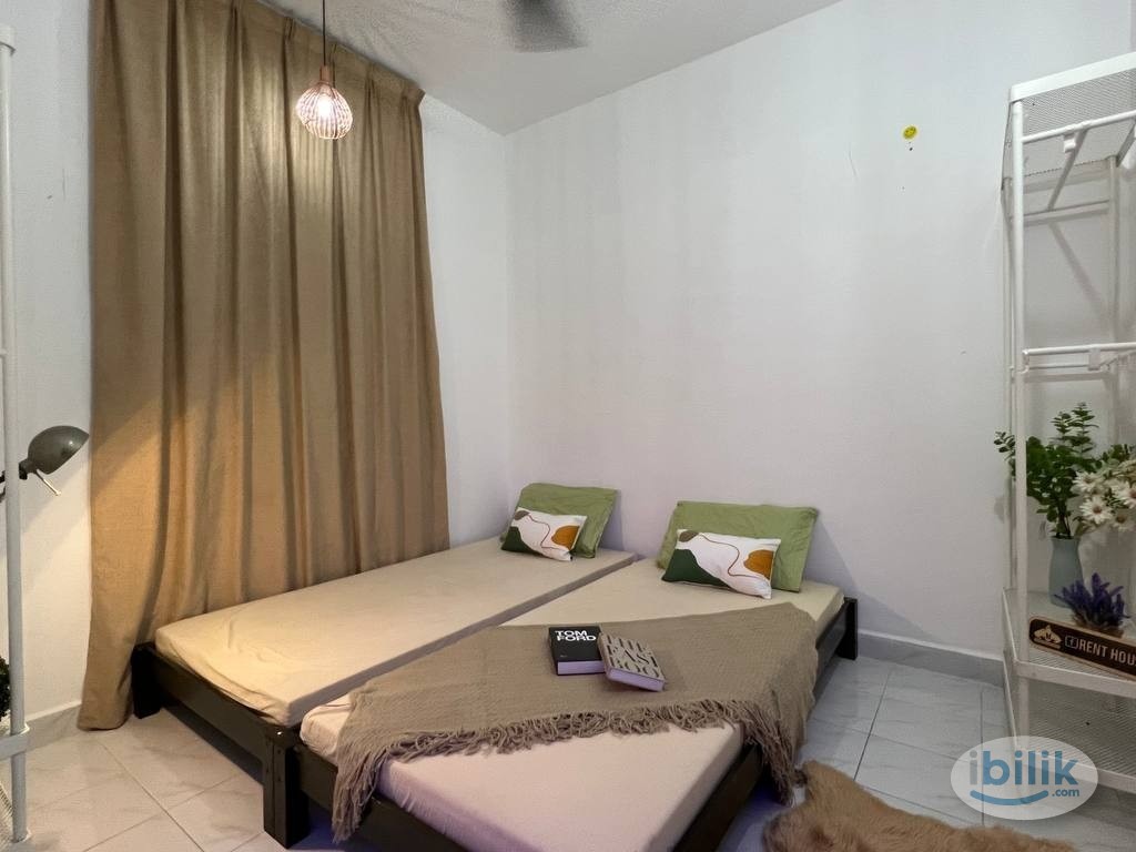 Female Middle Room unit Near Bukit Jalil, Kuala Lumpur - Image 2