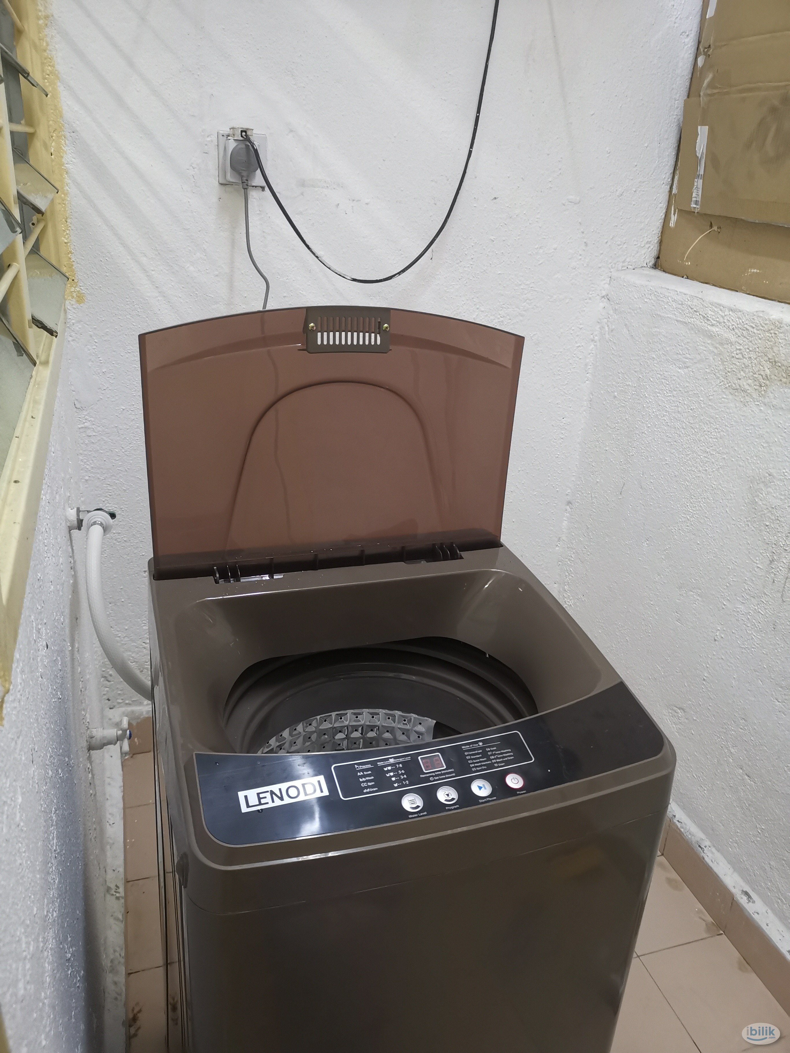 Middle room # rm 450 - Image 4