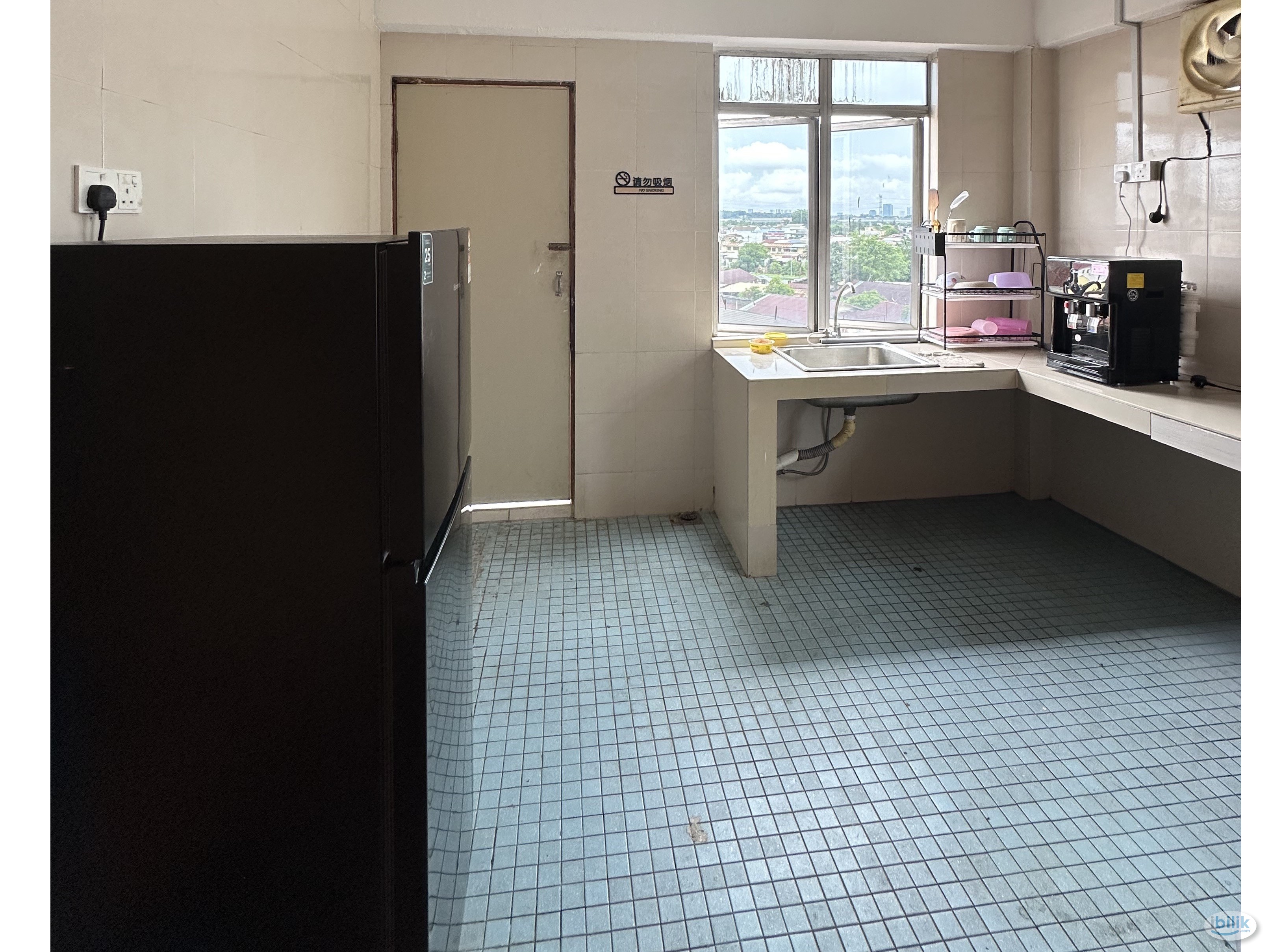 ‼️🤩FEMALE UNIT WITH PRIVATE TOILET NEAR LRT SS15‼️🤩 MOVE IN IMMEDIATELY WITH ZERO DEPO ‼️😱 - Image 4