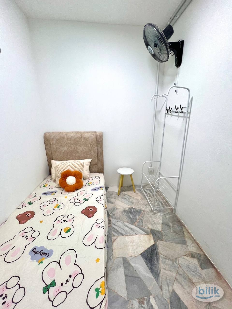 Master Room at Taman Naga Mas, Sungai Besi - Image 1
