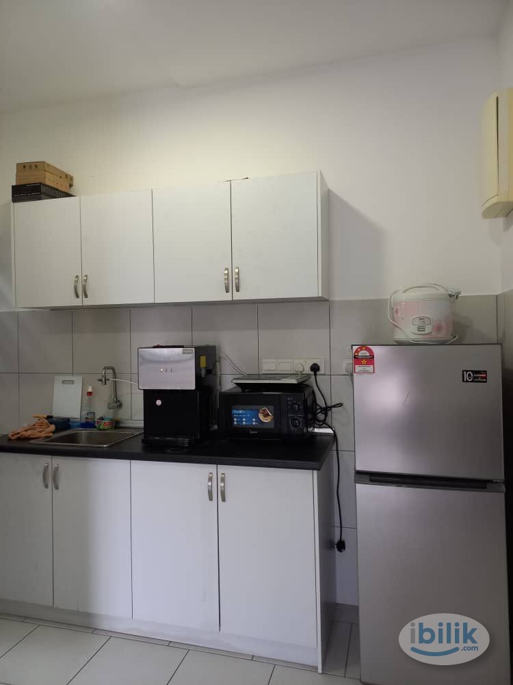 Master Room at Astetica Residences, Seri Kembangan - Image 4