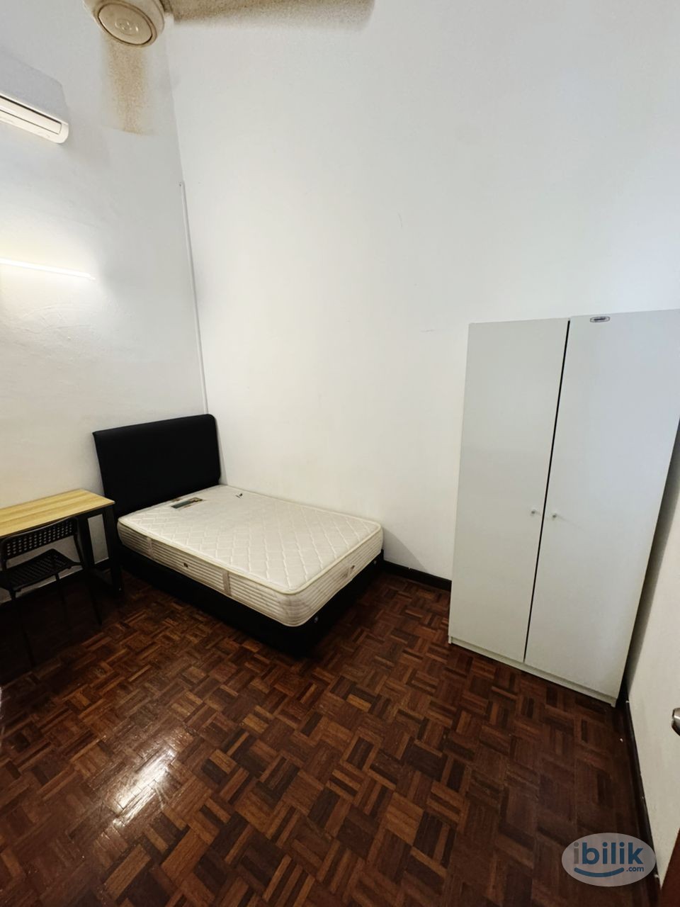 Low Rental😊🎈Private Middle Room Rent in BU10, Bandar Utama 3mins to Centrepoint Bandar Utama💕🔥 - Image 1