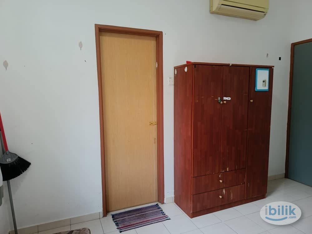 Middle Room at Alor Setar, Kedah - Image 2