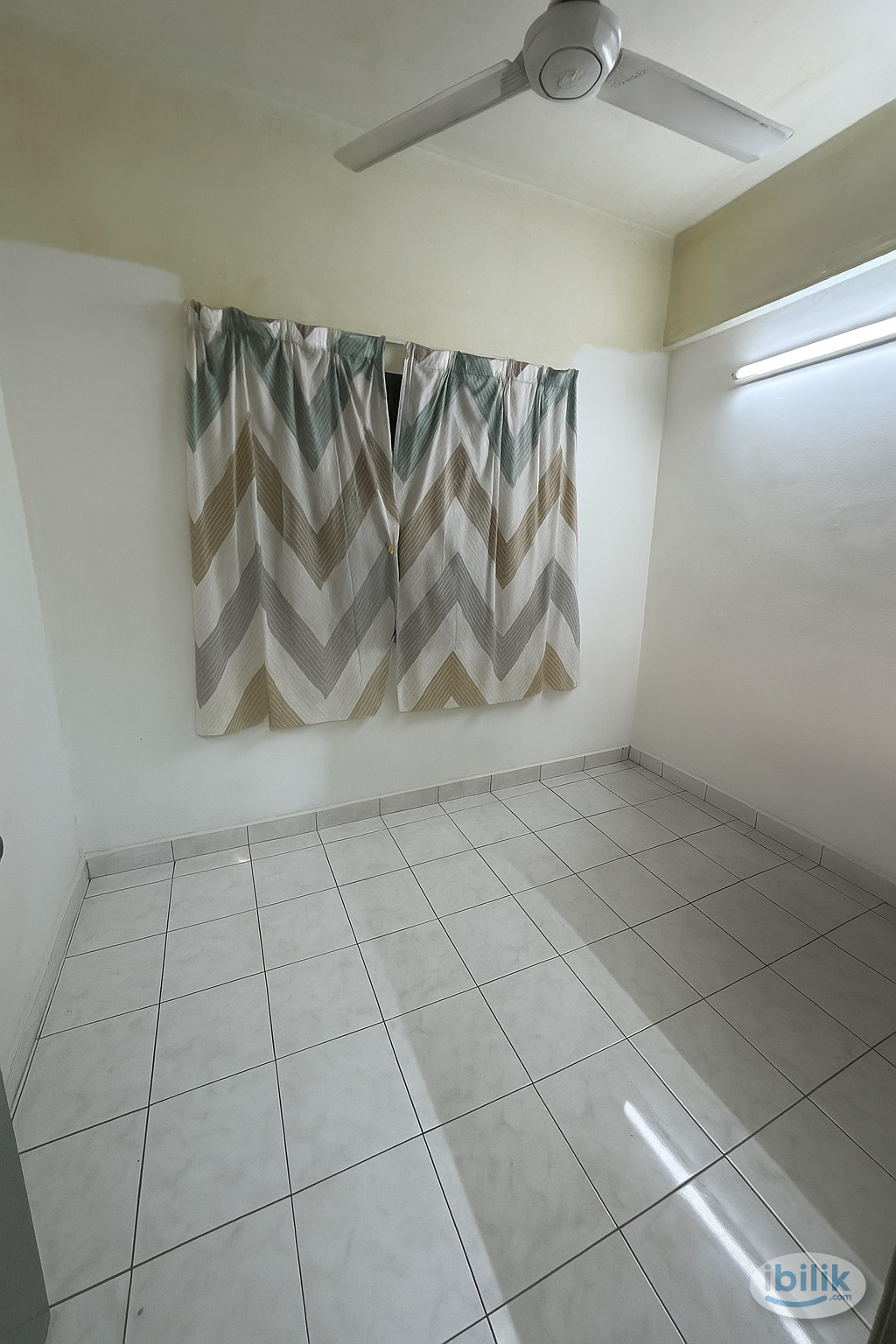 [FEMALE UNIT] SINGLE ROOM TO RENT!! - Image 1
