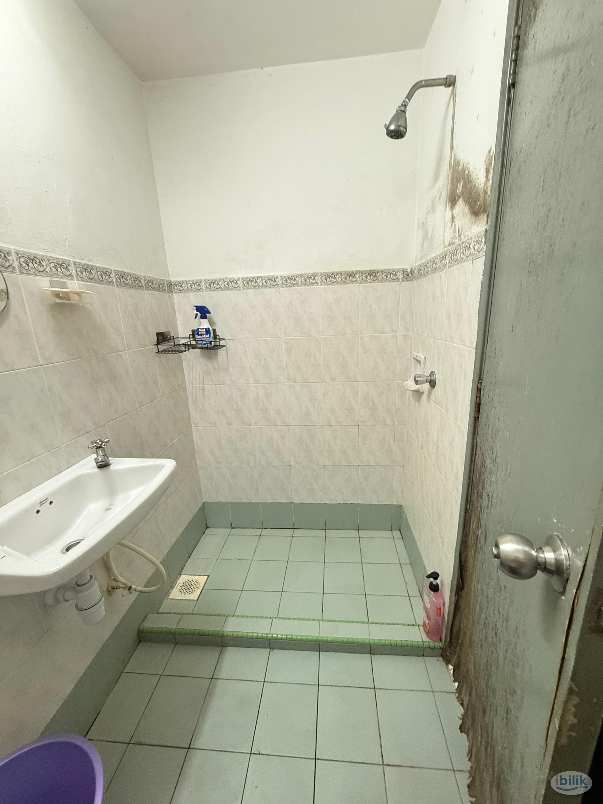[FEMALE UNIT] SINGLE ROOM TO RENT!! - Image 4