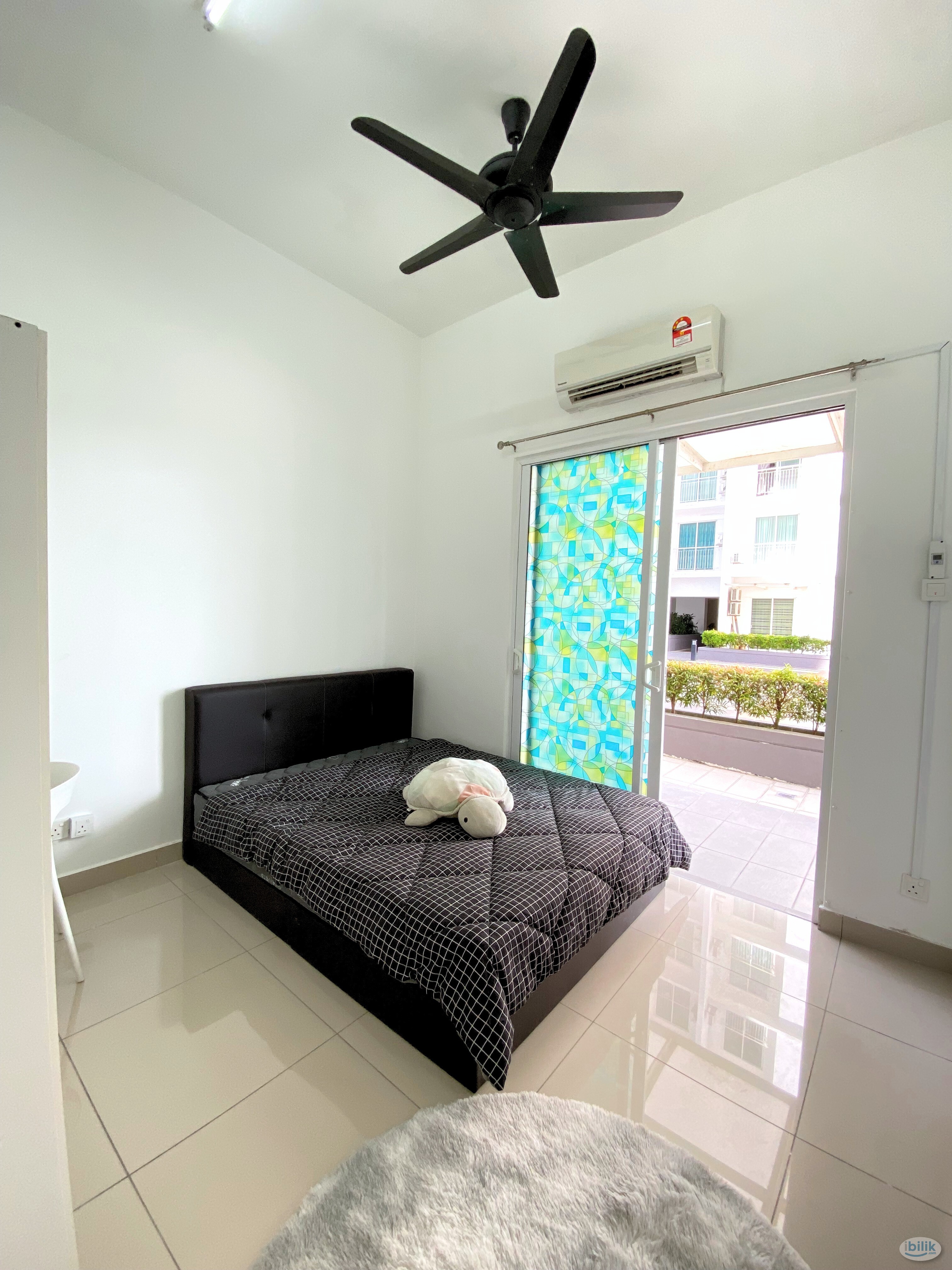 Middle Room at Sungai Ara, Penang - Image 1