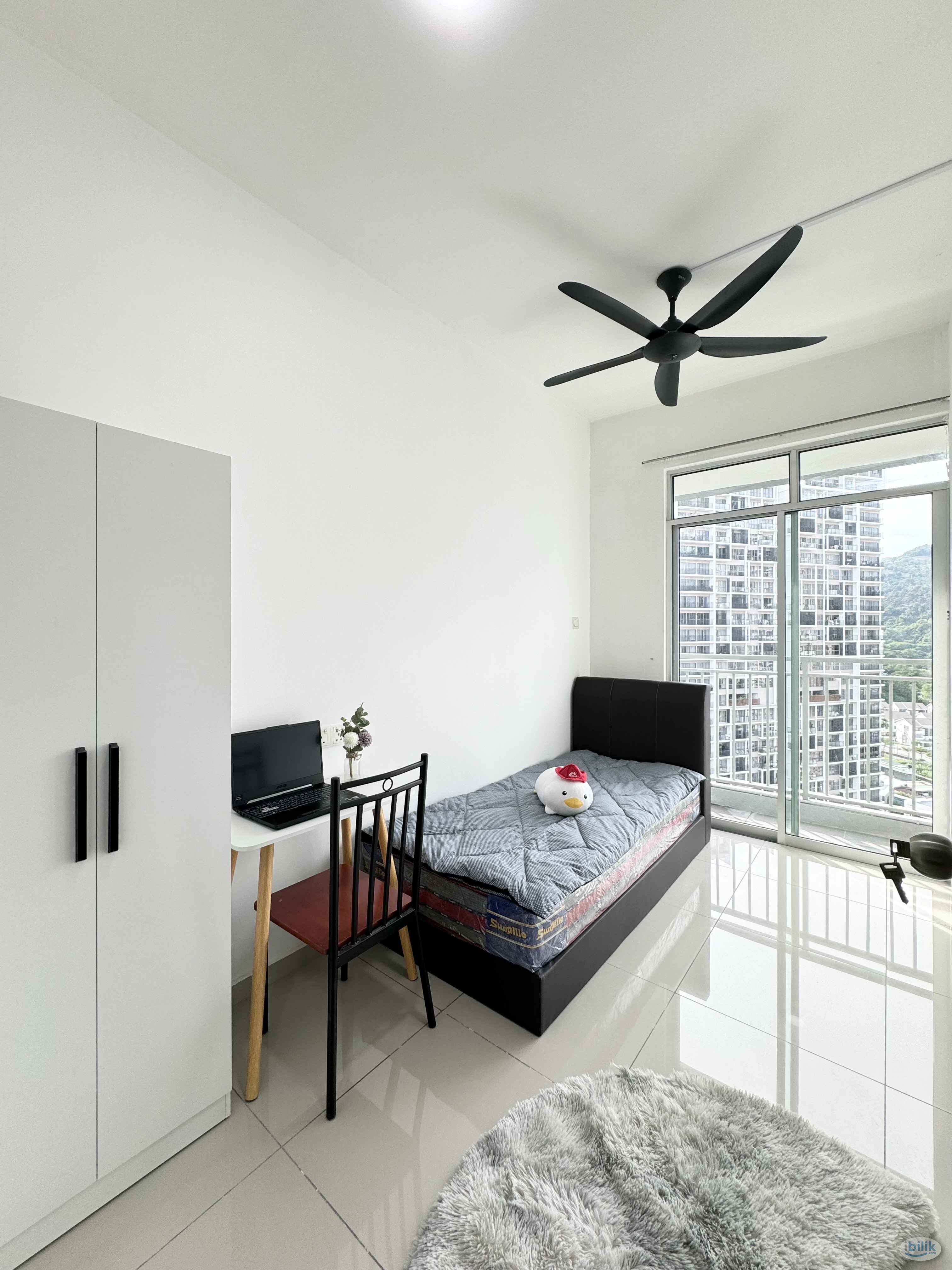 Single Room at Sungai Ara, Penang - Image 1