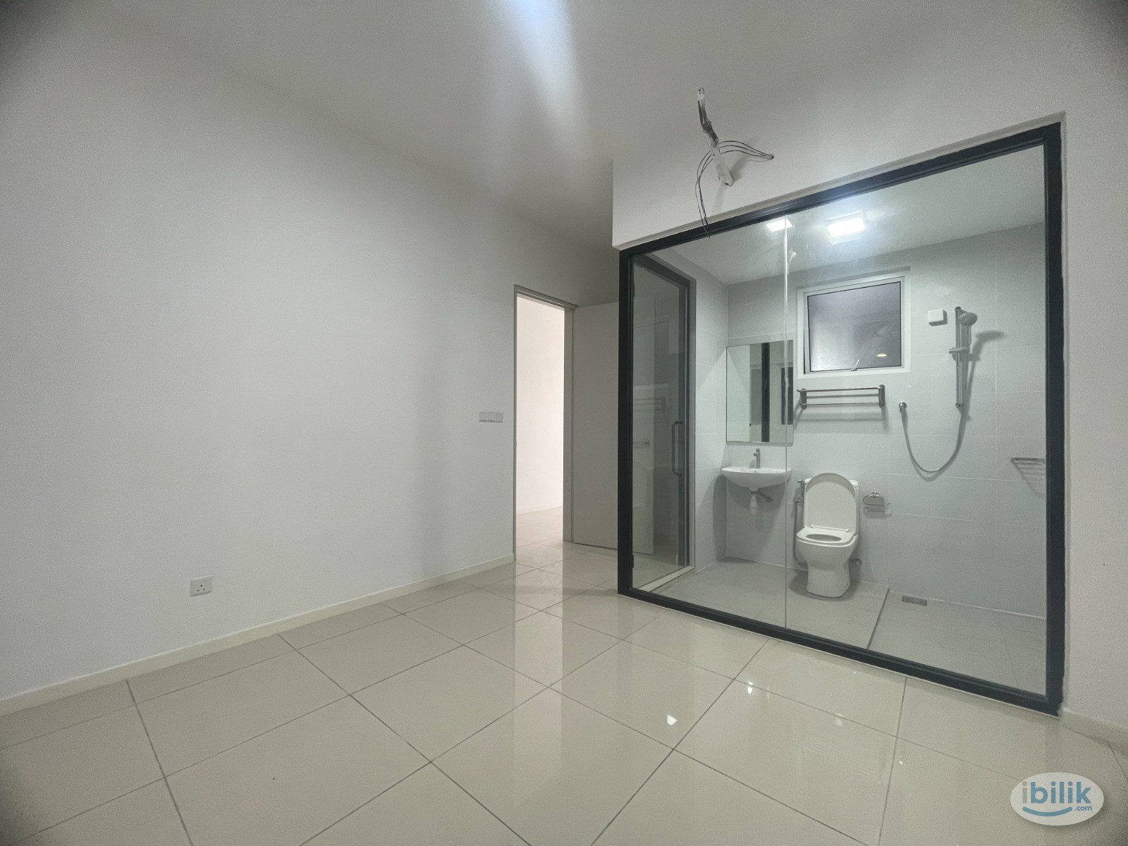 Middle Room at Nadayu 801 @ Subang Murni, Shah Alam - Image 2