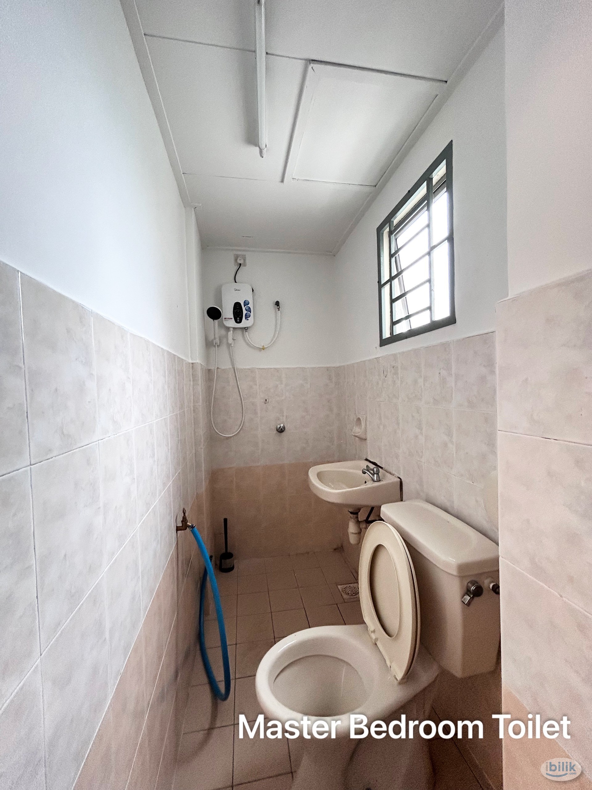 Master Room at Bayu Puteri 3, Johor Bahru - Image 4