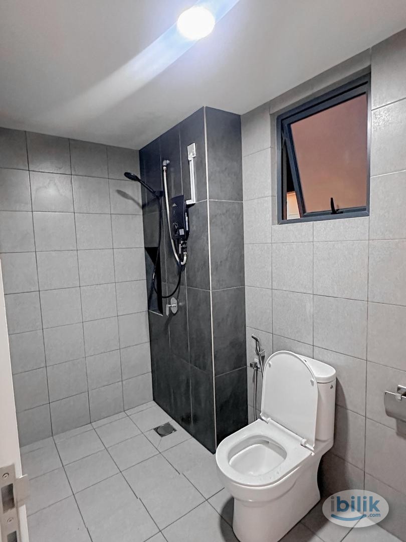 DVERVAIN MASTER ROOM NEAR  ONE U ,IKEA, MONTKIARA,Mutiara damansara,SRI HARTAMAS - Image 4