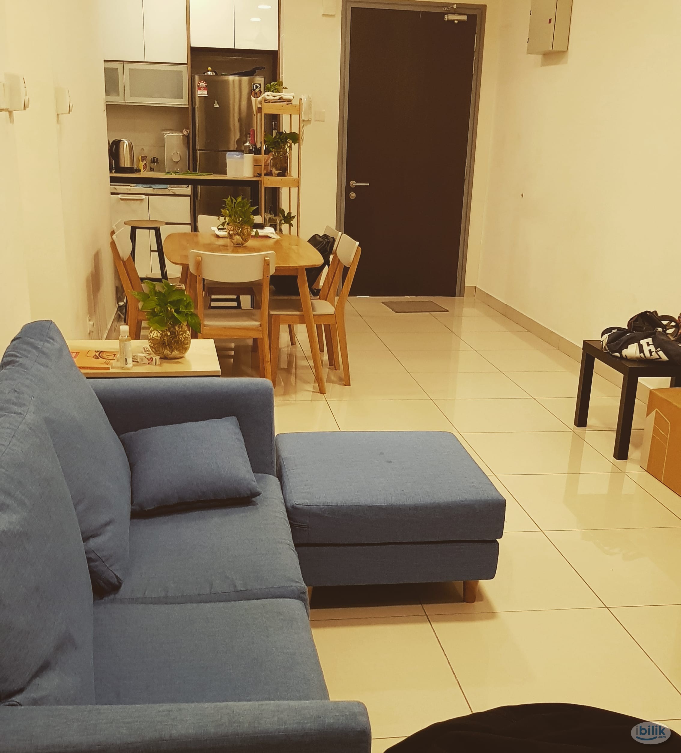 Medium room for rent at KL Traders Square KLTS RM500 include Utilities - Image 1