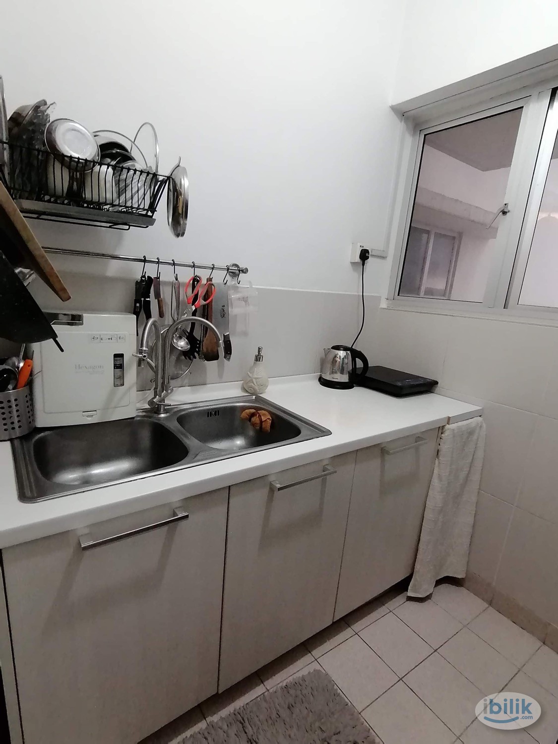 Female Master Room at Suria Jelatek Residence, Ampang Hilir - Image 3