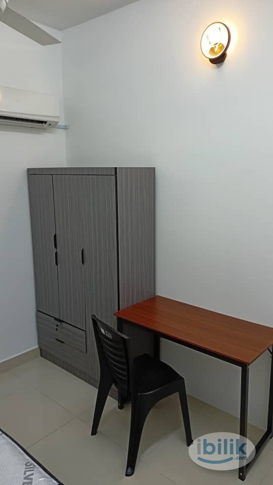 female unit Single Room at Setiawalk, Pusat Bandar Puchong - Image 2