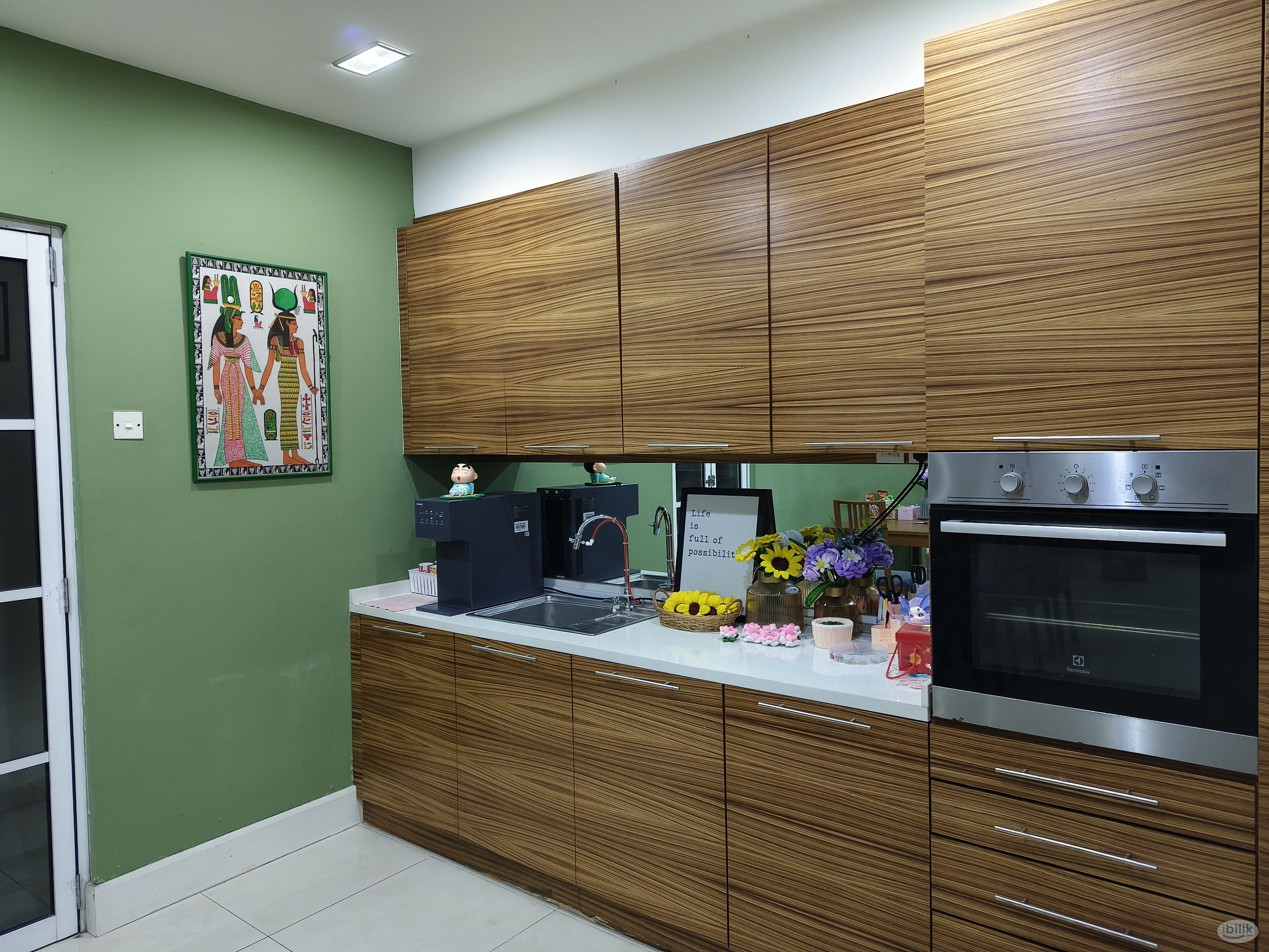 Middle Room at Endah Puri, Sri Petaling - Image 3
