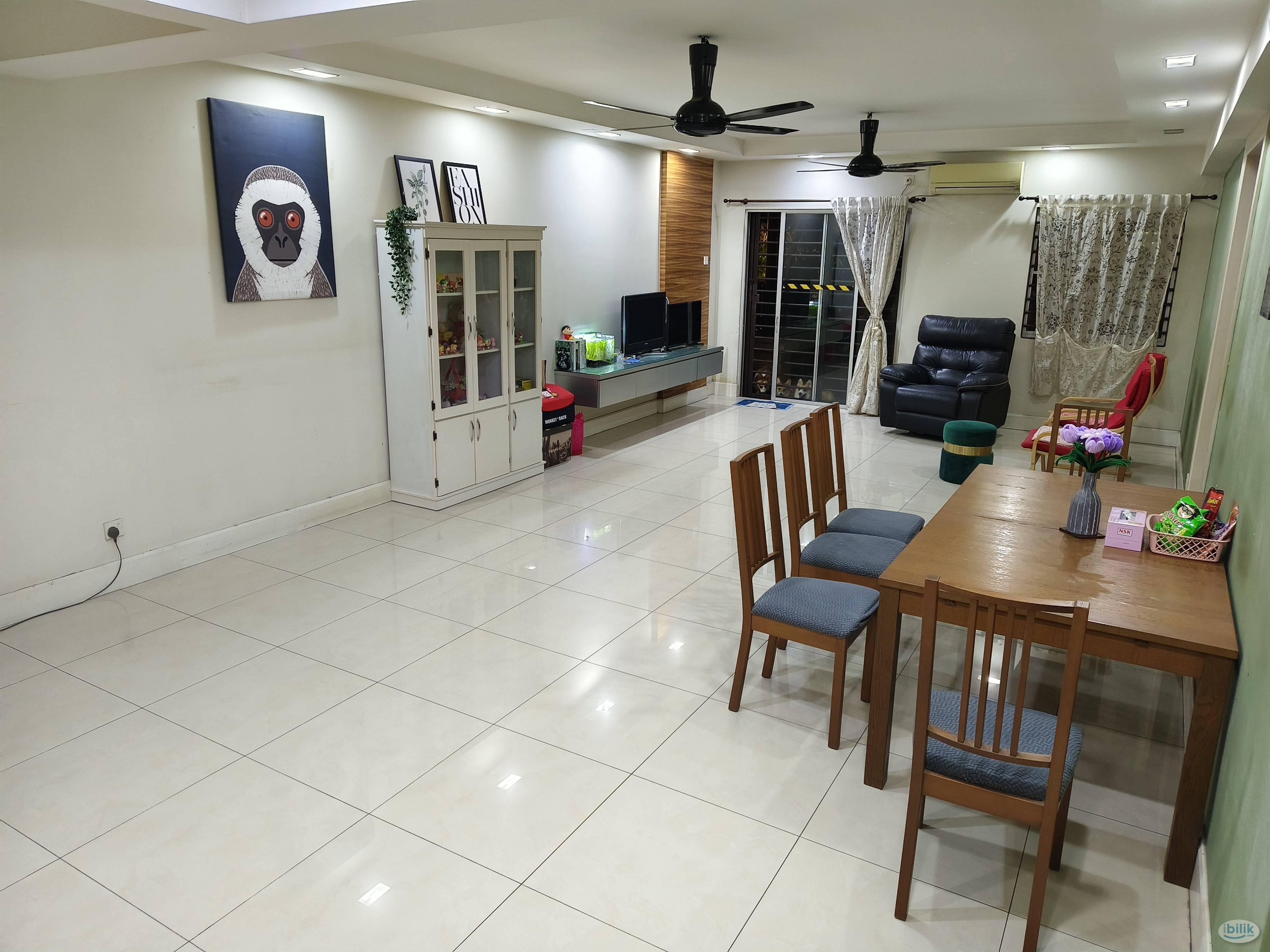 Middle Room at Endah Puri, Sri Petaling - Image 1