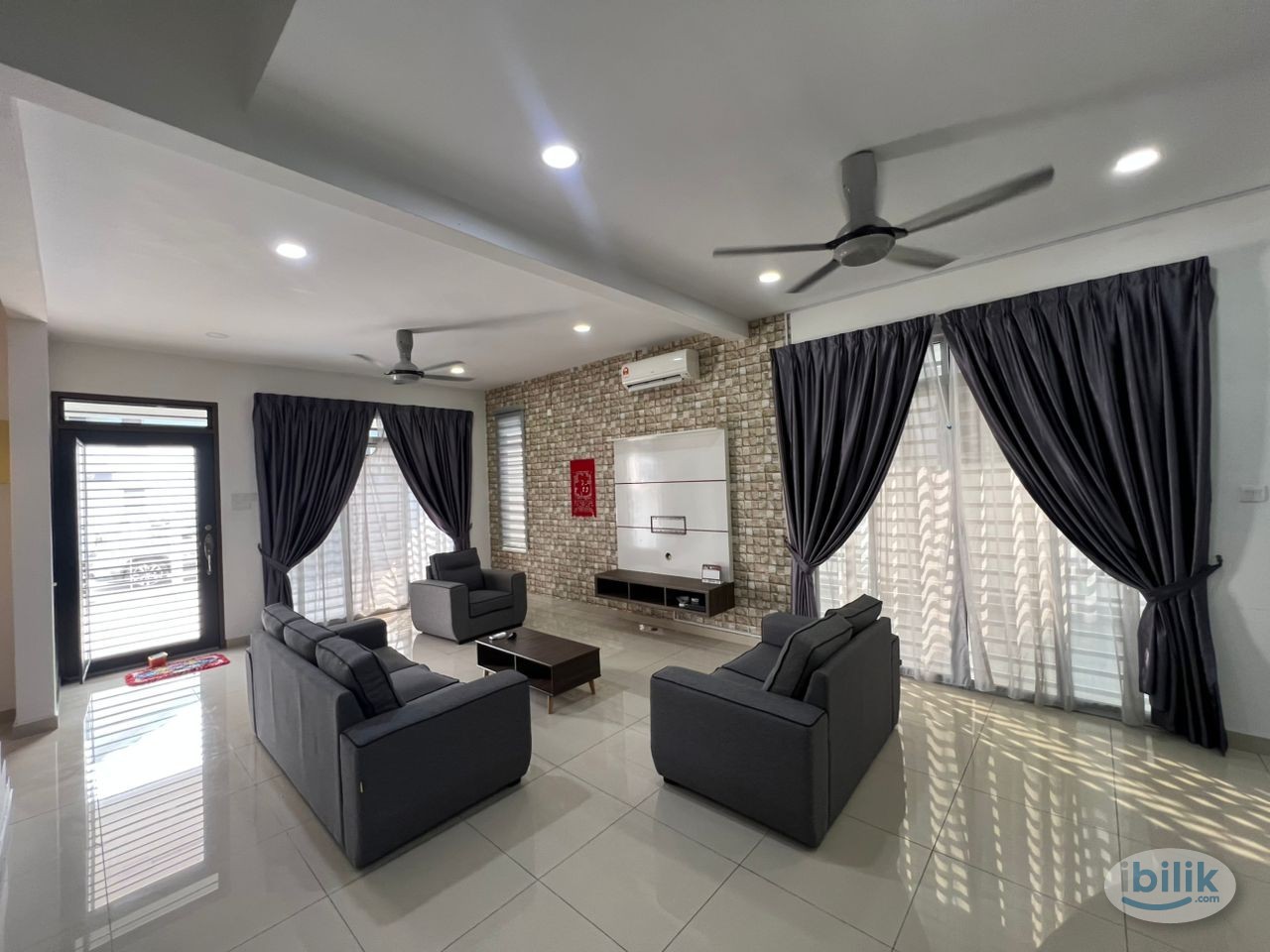 Female Middle Room Fully Furniture Near Kepayang Heights, Seremban - Image 4