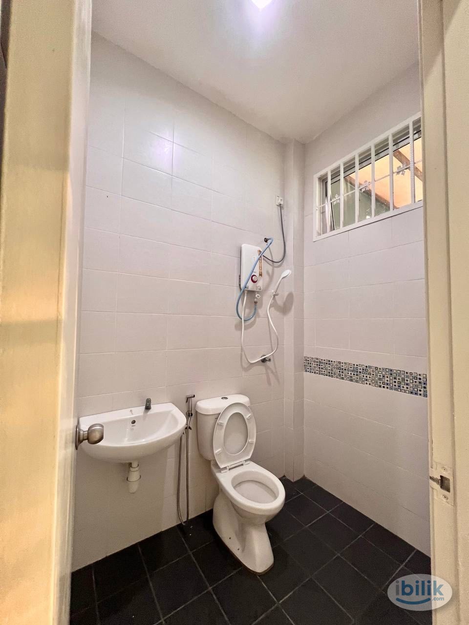 Female Master Room Fully Furniture Near Sendayan, Seremban - Image 2