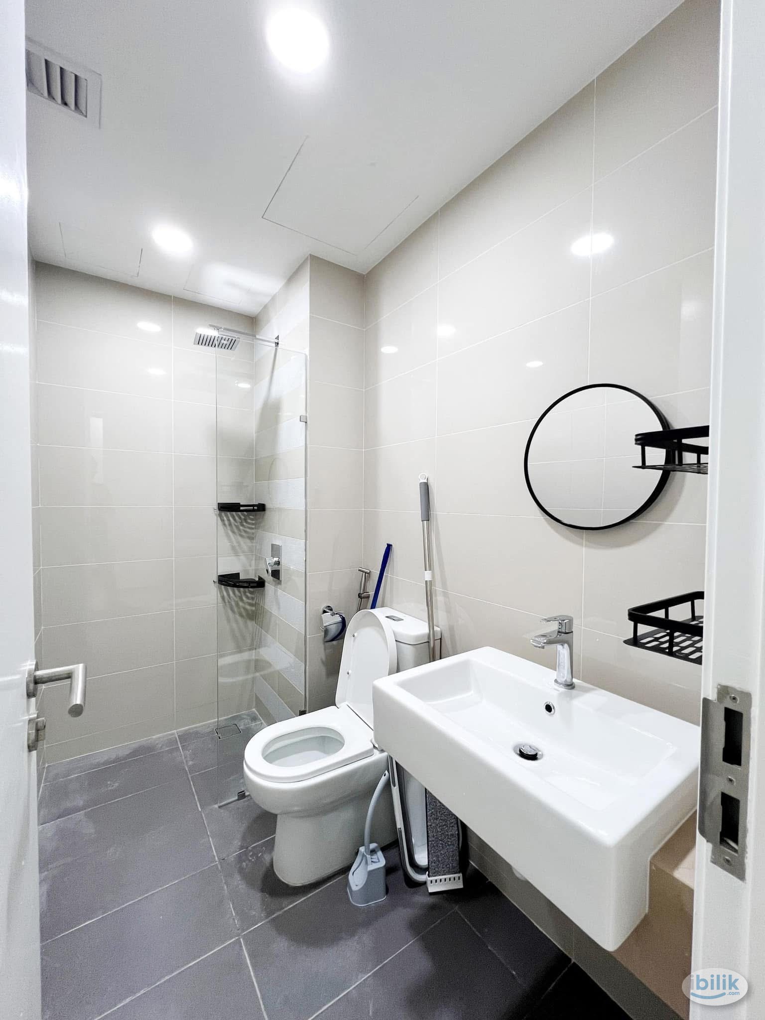 Only FEMALE Free utilities and WIFI - Image 5
