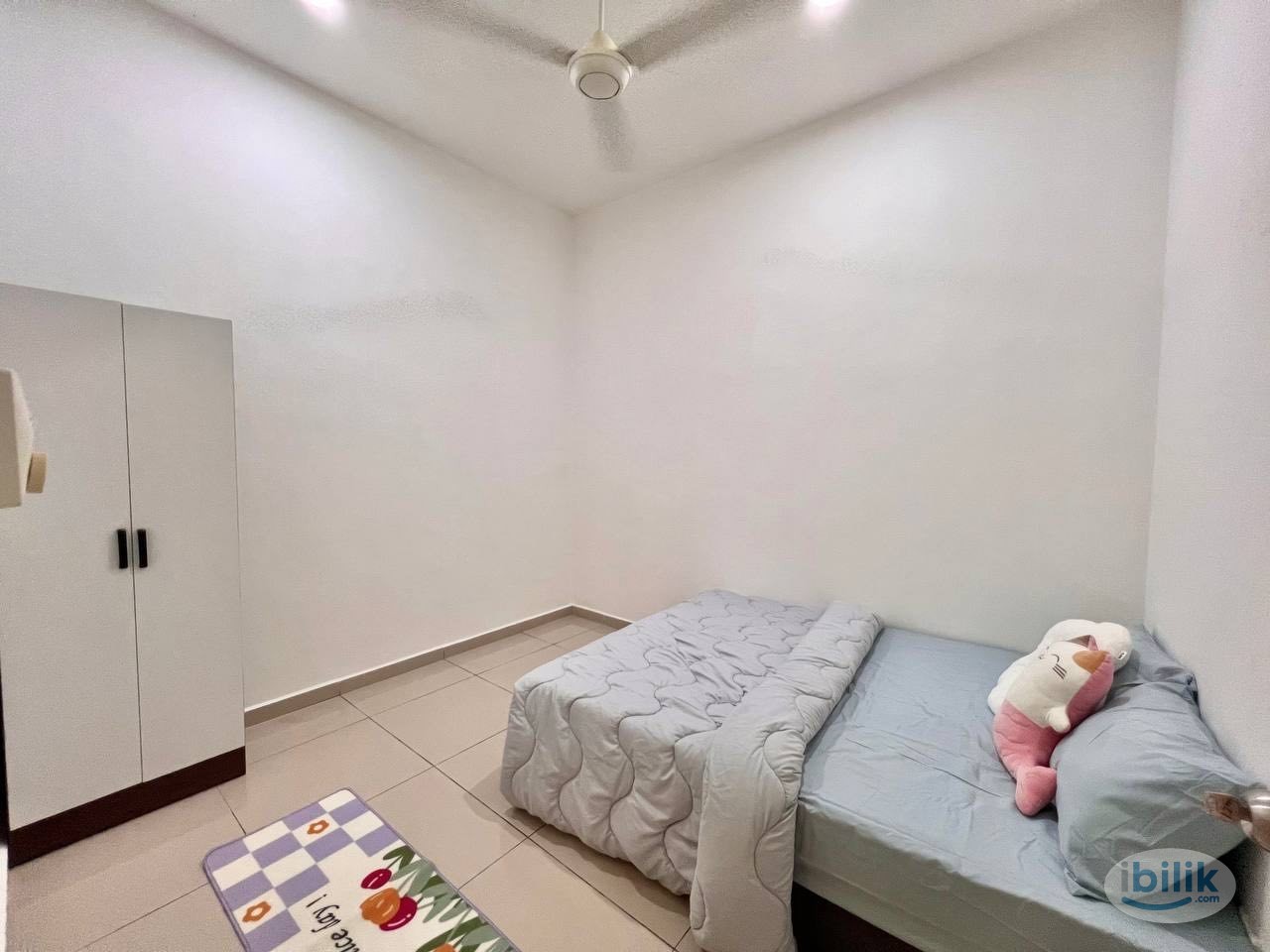 Female Middle Room Fully Furniture Near Sendayan, Seremban - Image 2