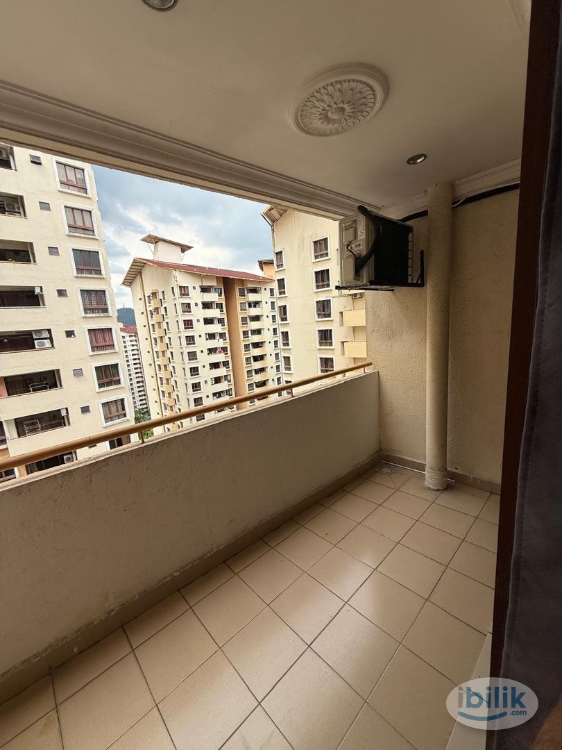 Middle Room at Kota Damansara, Petaling Jaya - Image 3