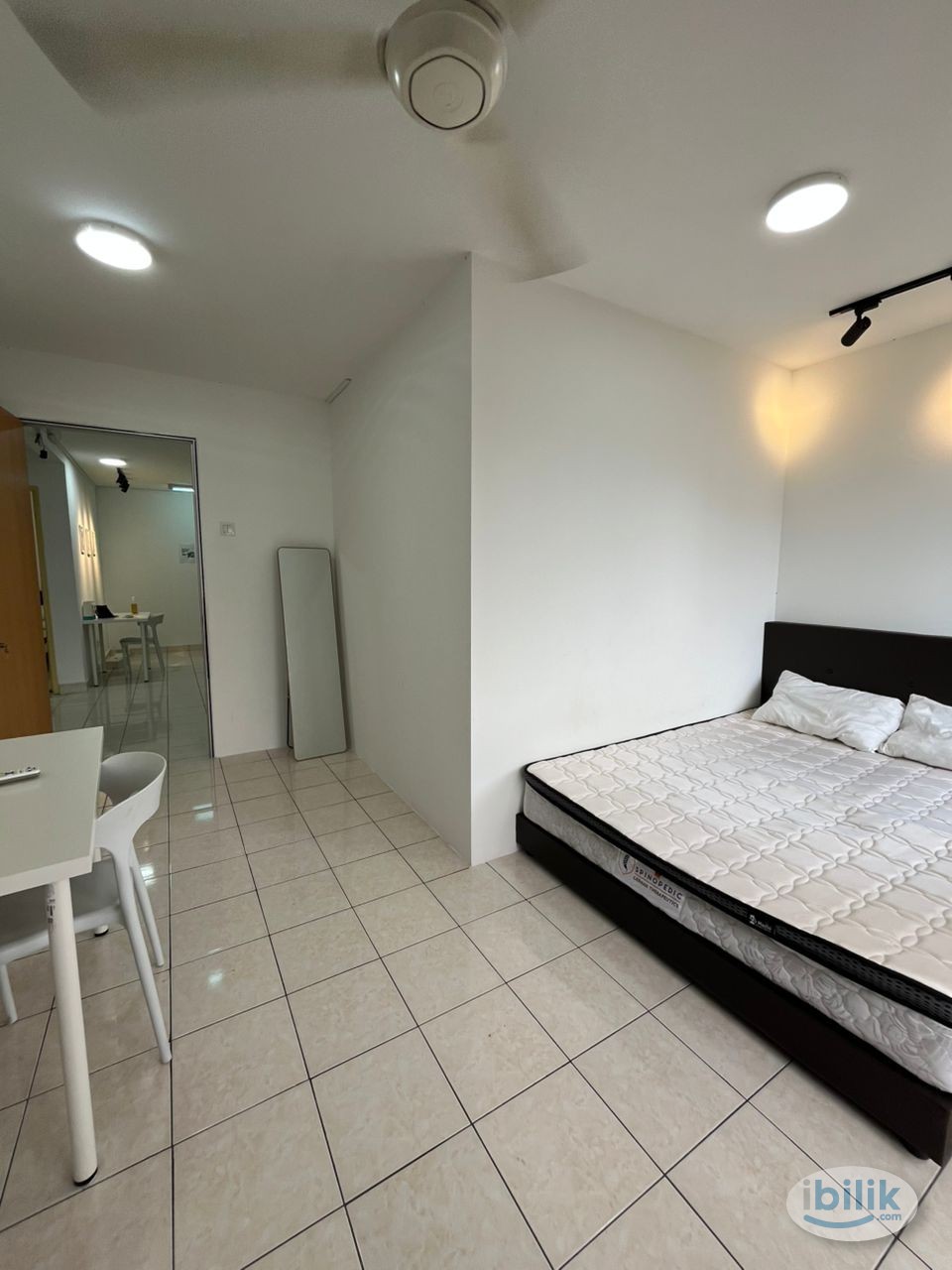 Middle Room at Palm Spring, Kota Damansara - Image 1