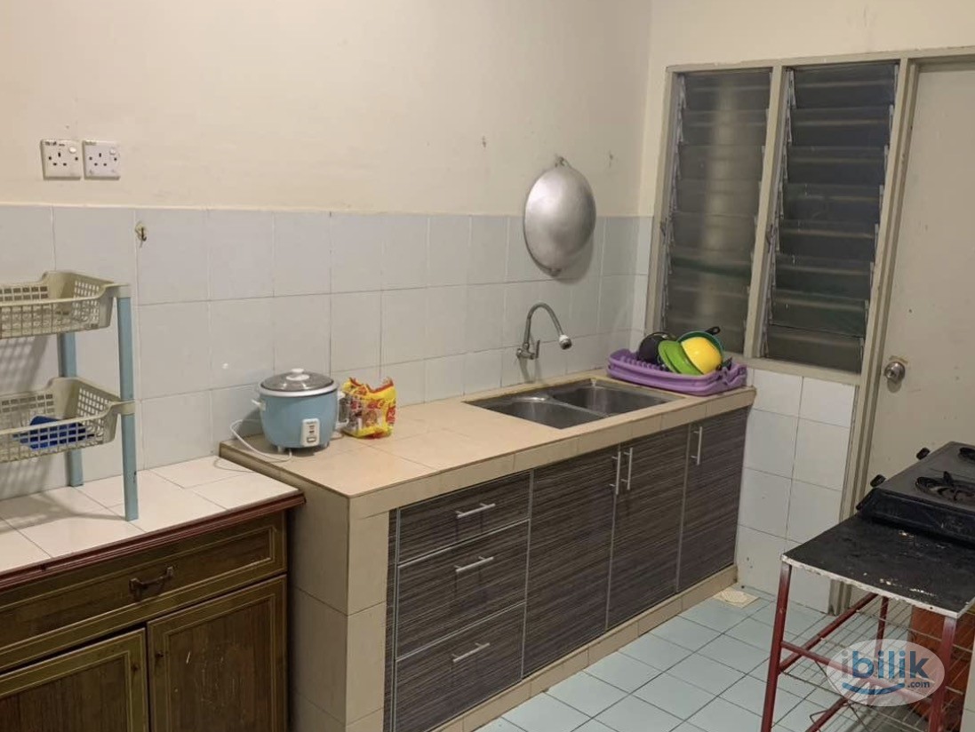 Single Room at Serdang Skyvillas, Seri Kembangan - Image 3
