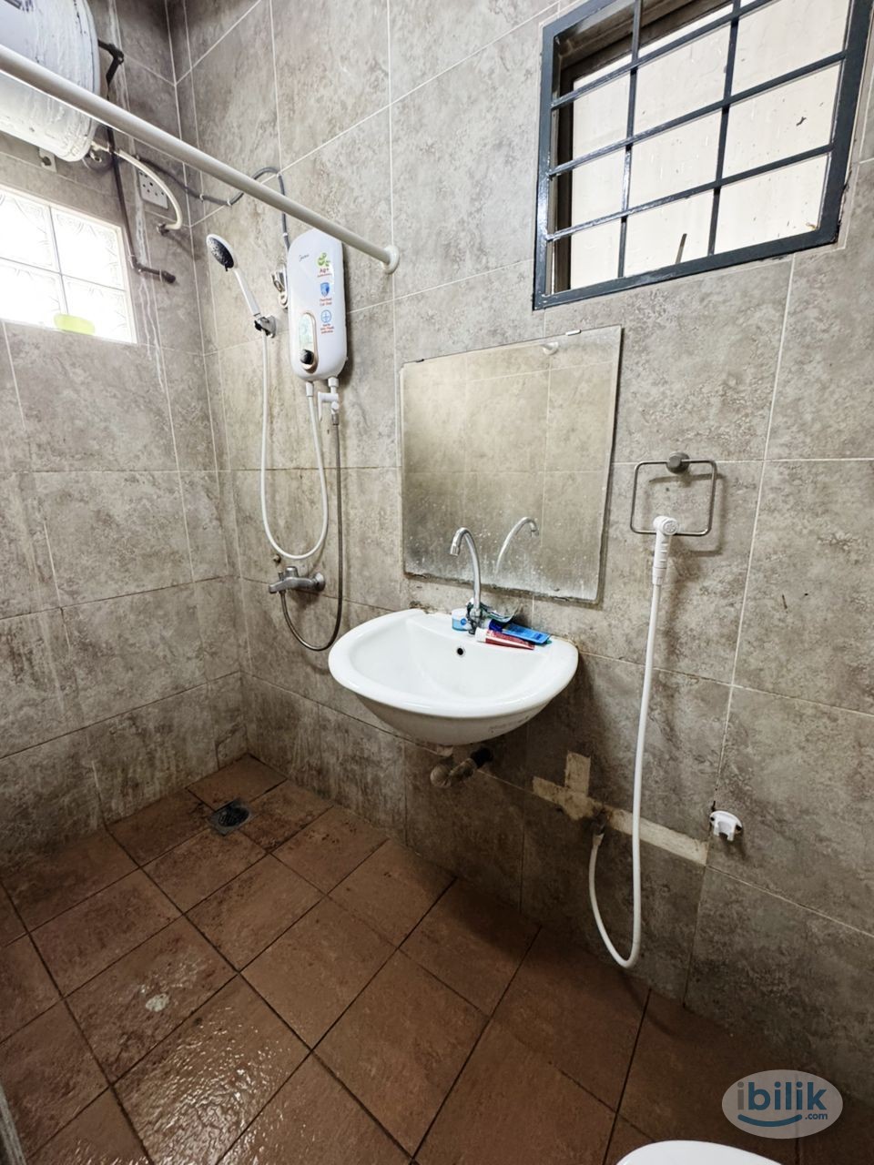 *[ 9MIN WALKING TO MRT ]*  BANDAR UTAMA FULLY FURNISH ROOM - Image 4