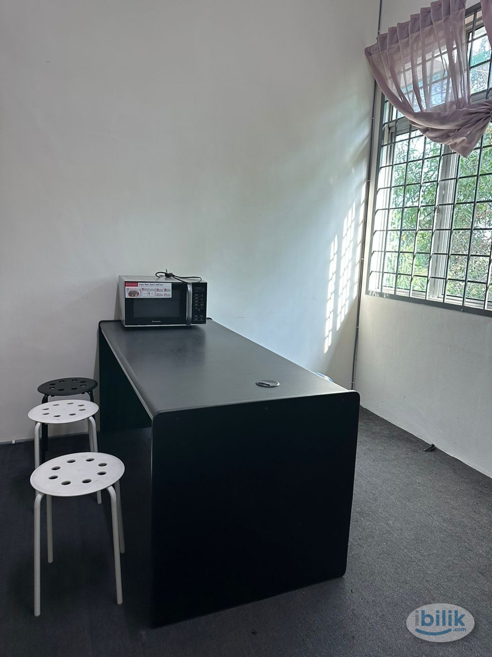 Sharing Room For Male - Image 4