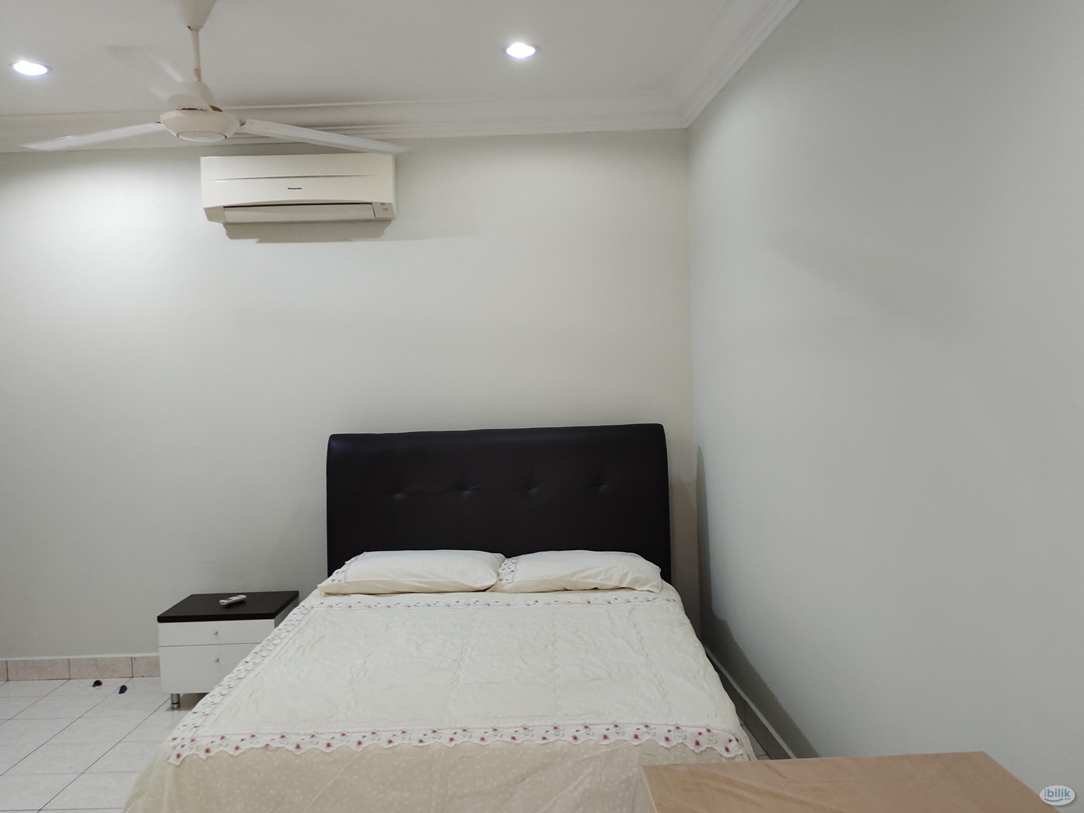 Furnished Acond room available 1 Nov - Image 3