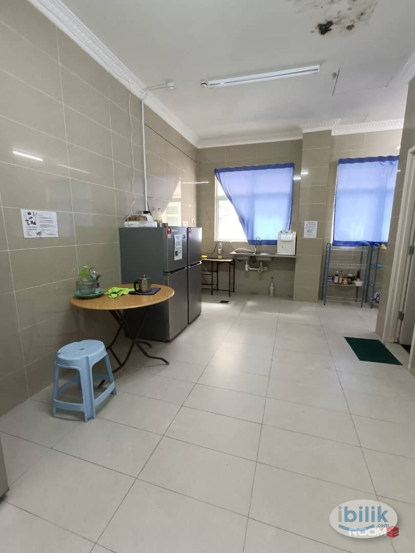 GET EARLY BIRD OFFER 🔊 Single Room Provided Free WiFi at Bandar Puteri Puchong - Image 2