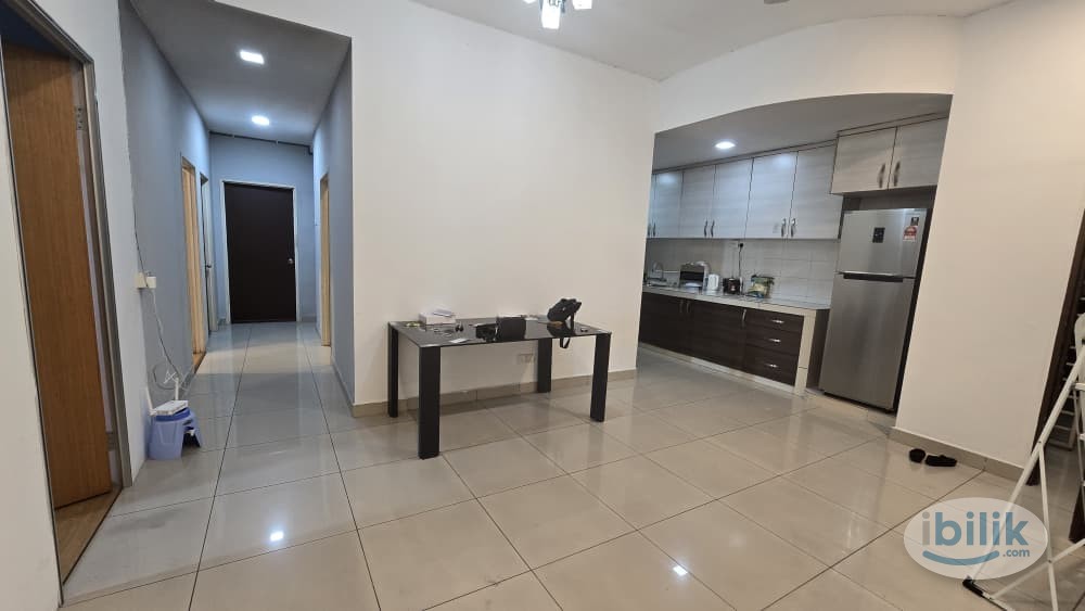 Middle Room at Impian Meridian, UEP Subang Jaya - Image 2