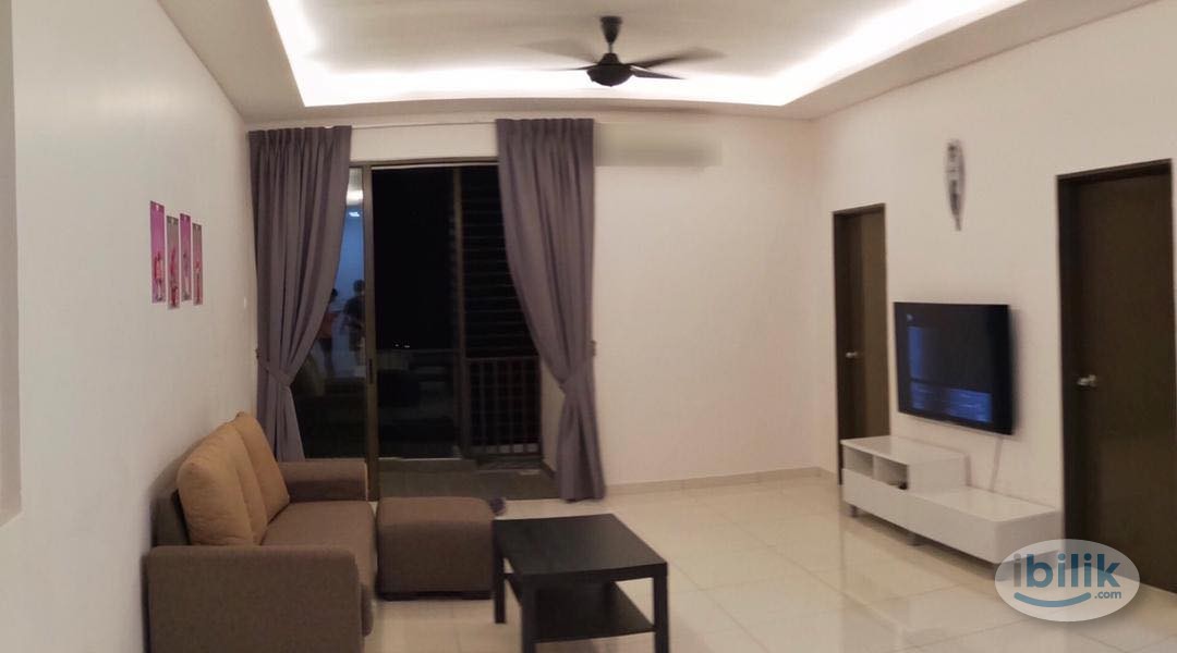 Middle Room at Suria Putra, Bukit Rahman Putra Near Daikin and Sungai Buloh Hospital - Image 3