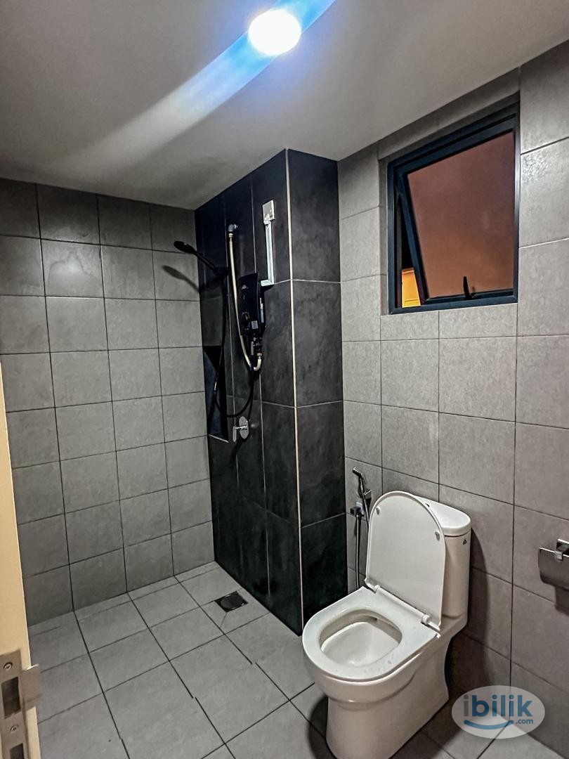 Dvervain condo Medium room damansara perdana Near Ikea One U Sri hartamas Montkiara kepong - Image 5