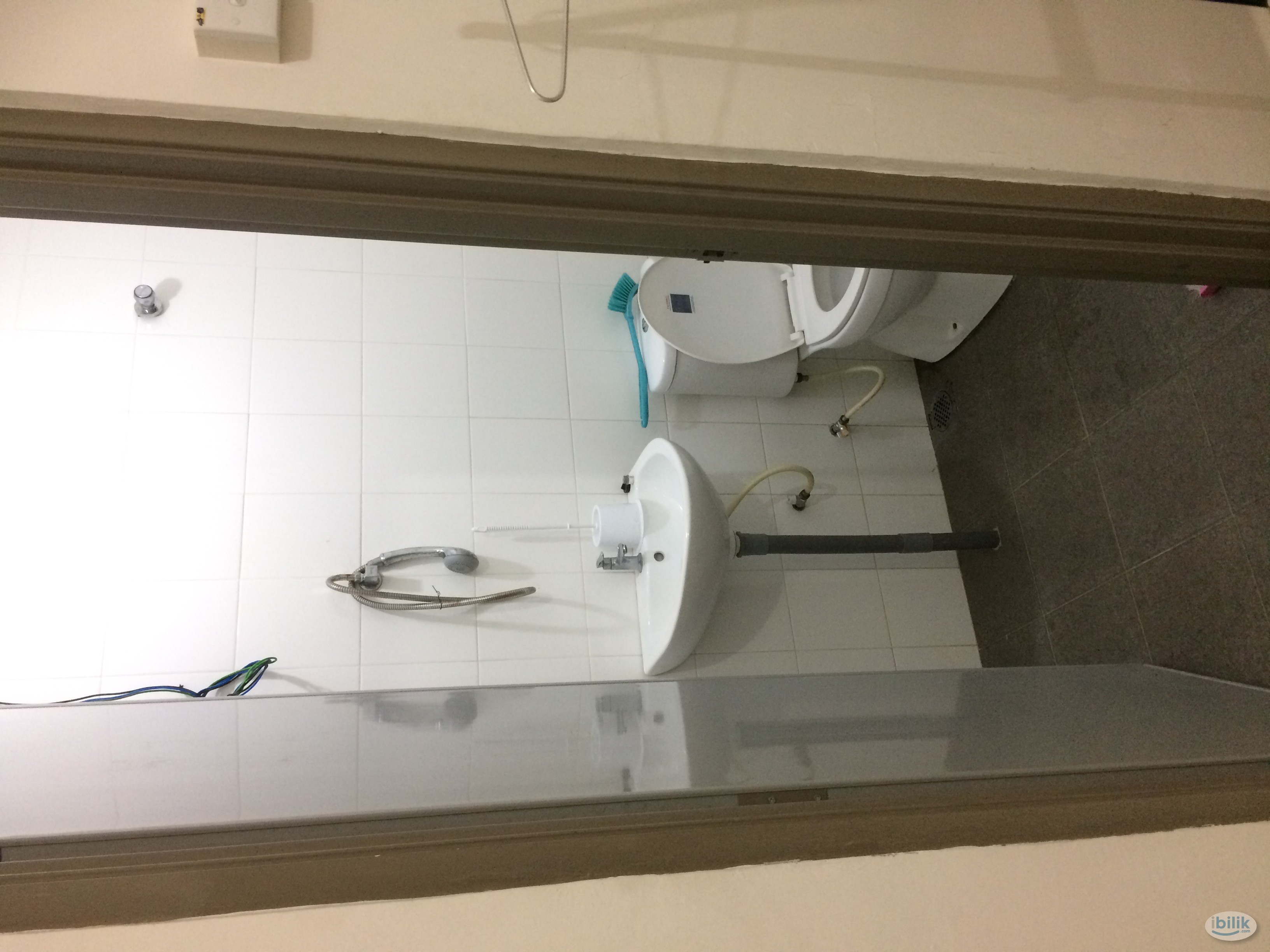Taman Pelangi near CIQ Room for rent  JB市区彩虹花园近关卡 - Image 1